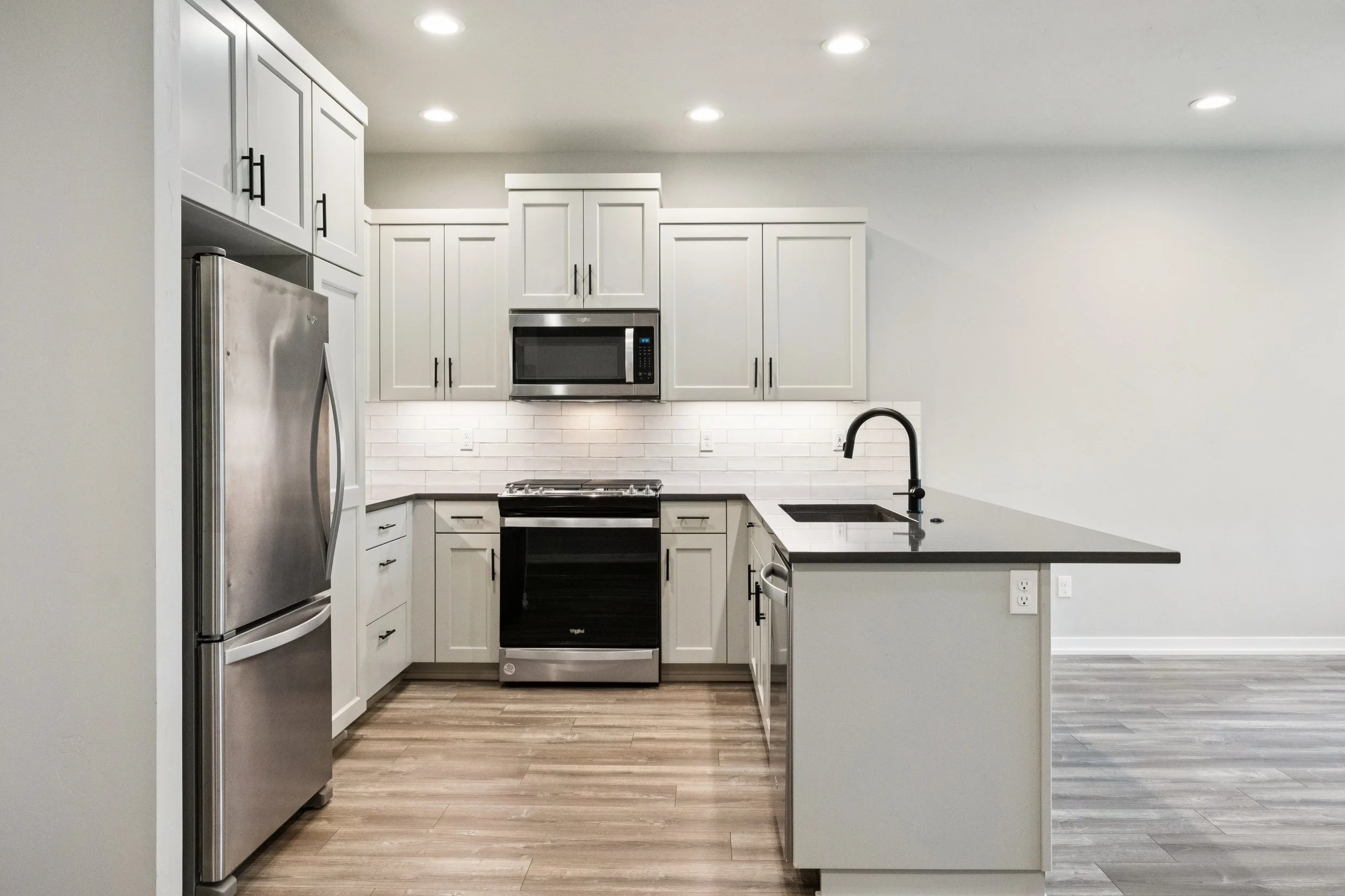 18-SE Vermont St #298, Hillsboro - 20260515 - 081.jpg