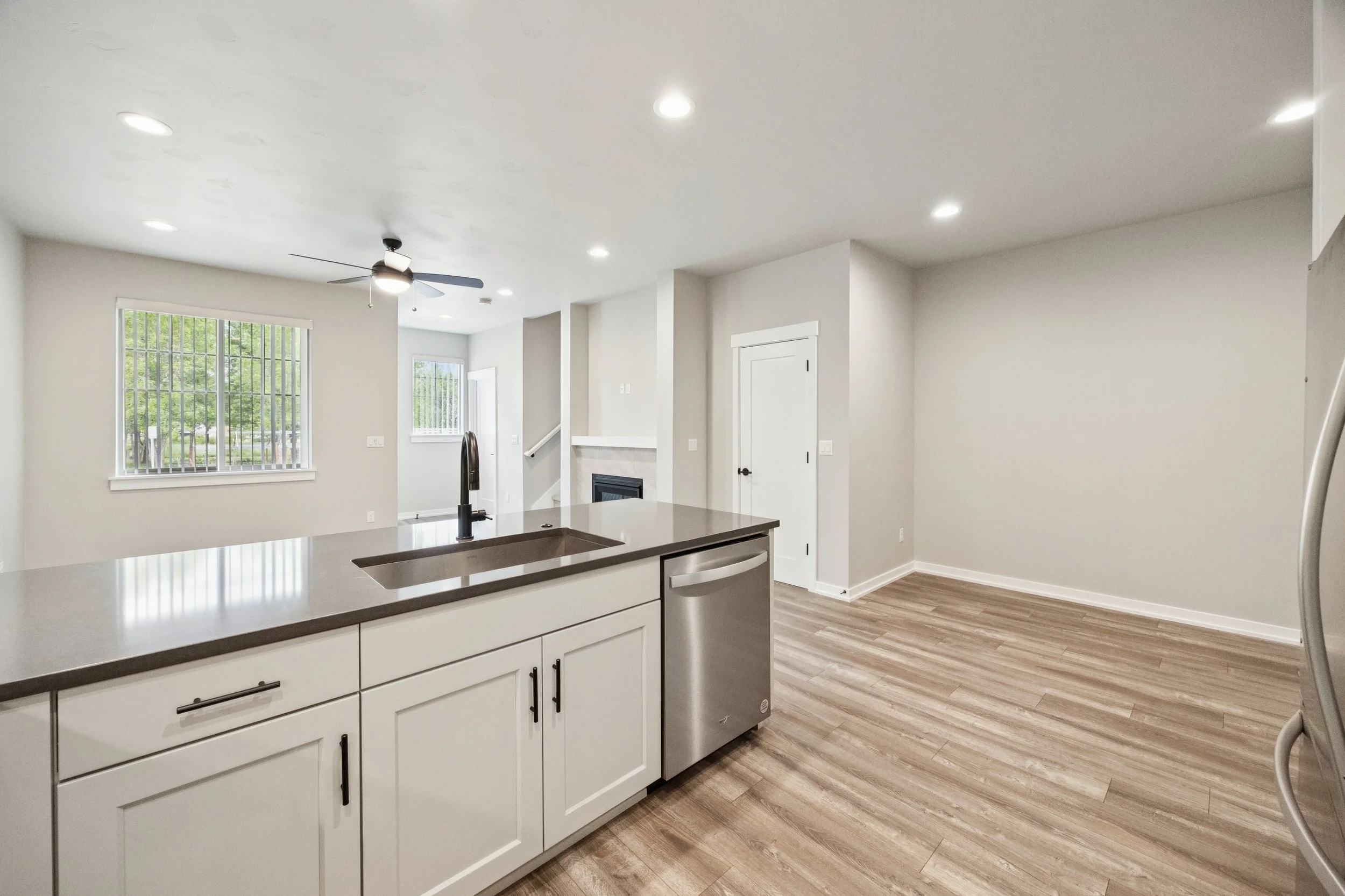 21-SE Vermont St #298, Hillsboro - 20260515 - 096.jpg