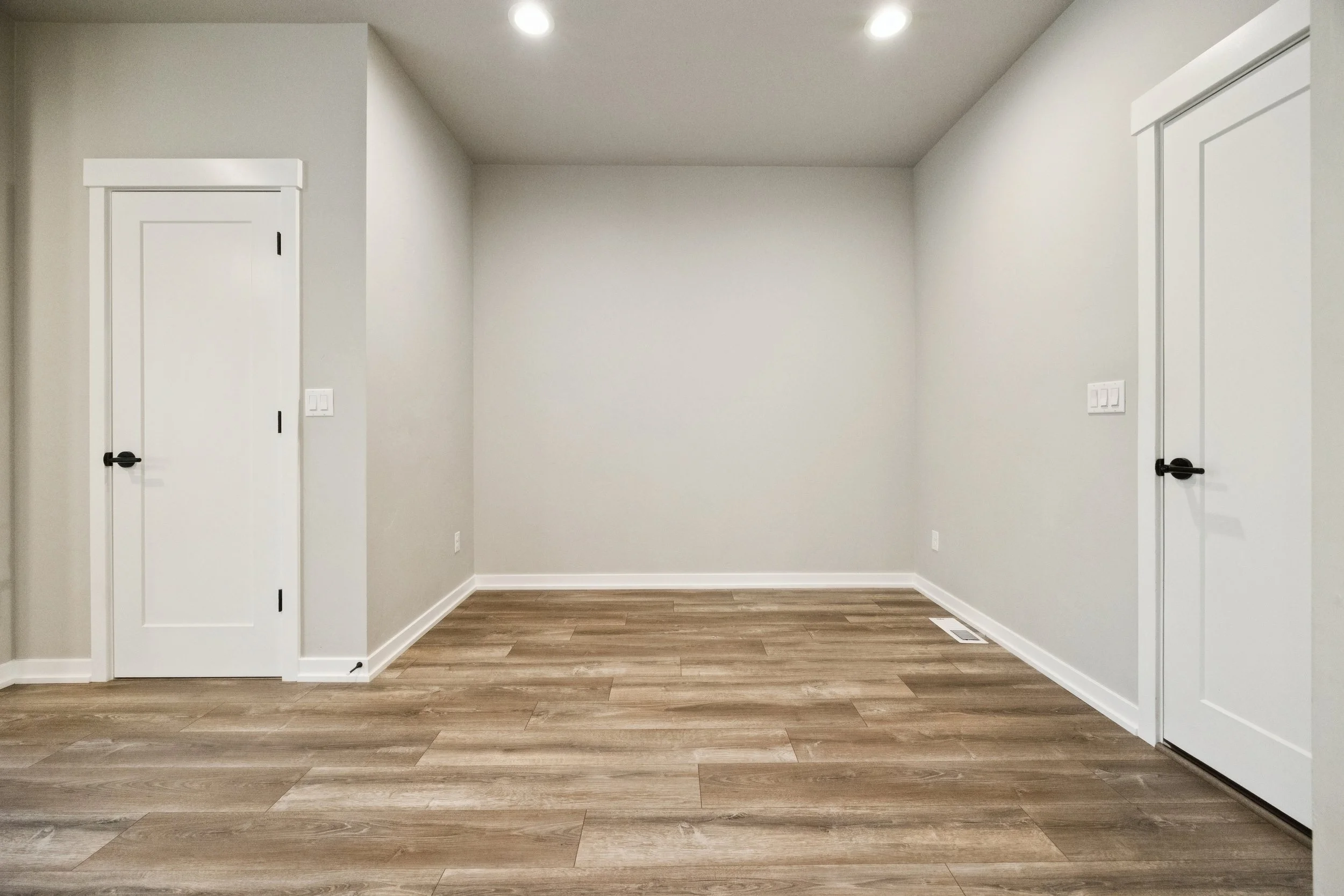 22-SE Vermont St #298, Hillsboro - 20260515 - 101.jpg