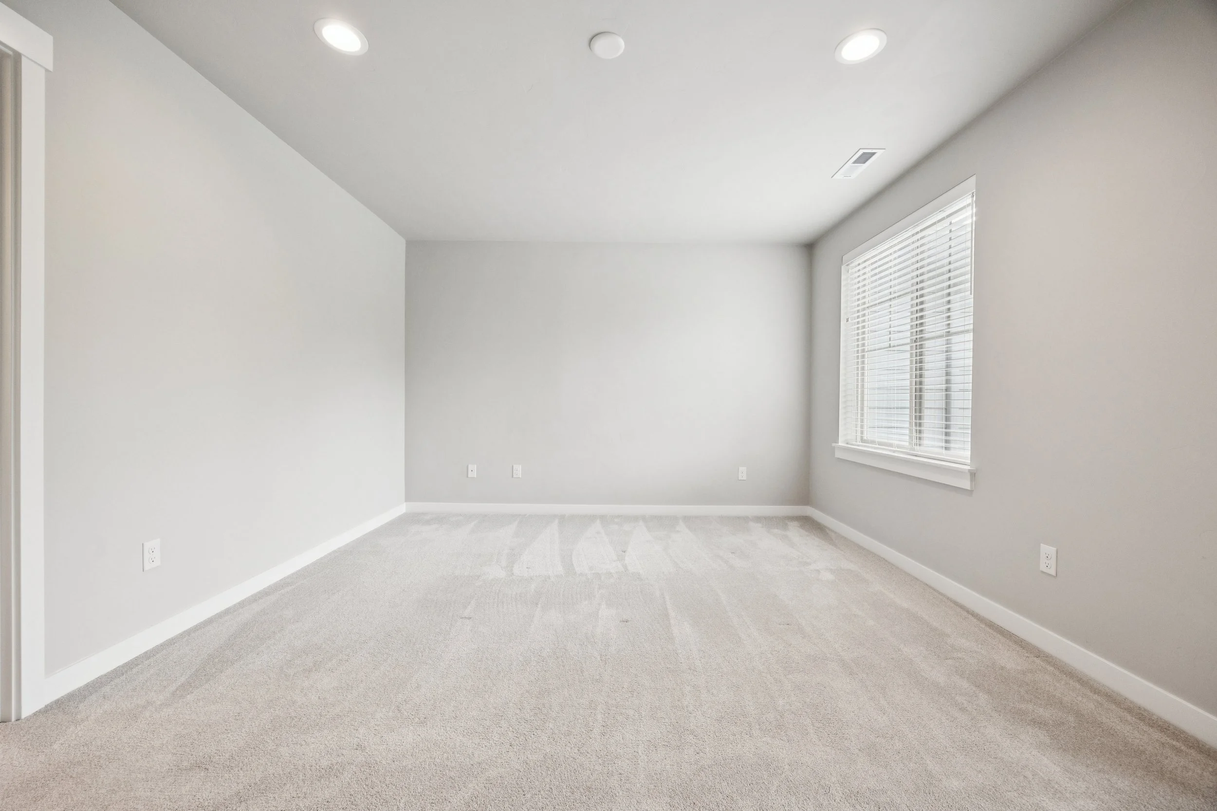 27-SE Vermont St #298, Hillsboro - 20260515 - 126.jpg
