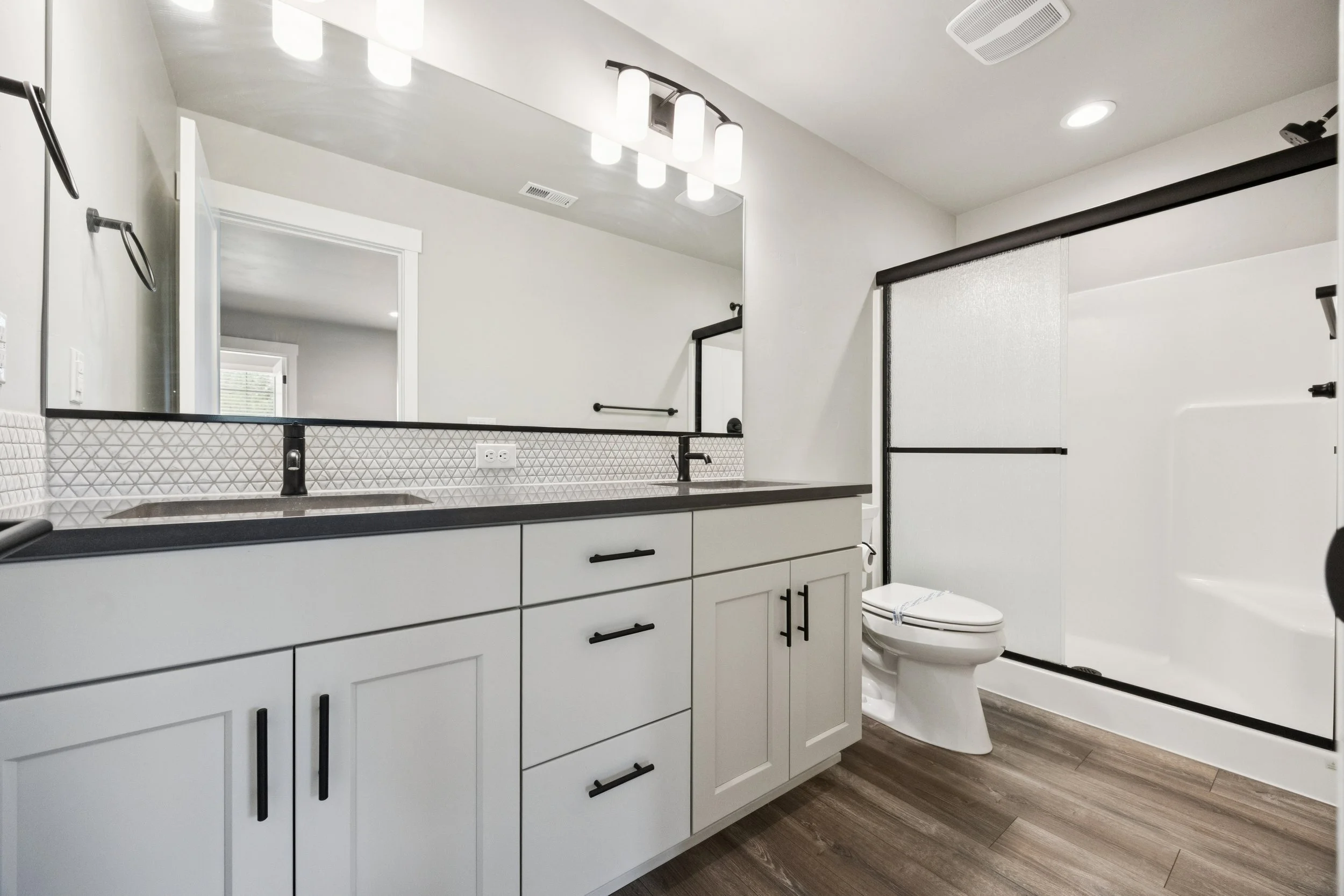 29-SE Vermont St #298, Hillsboro - 20260515 - 136.jpg