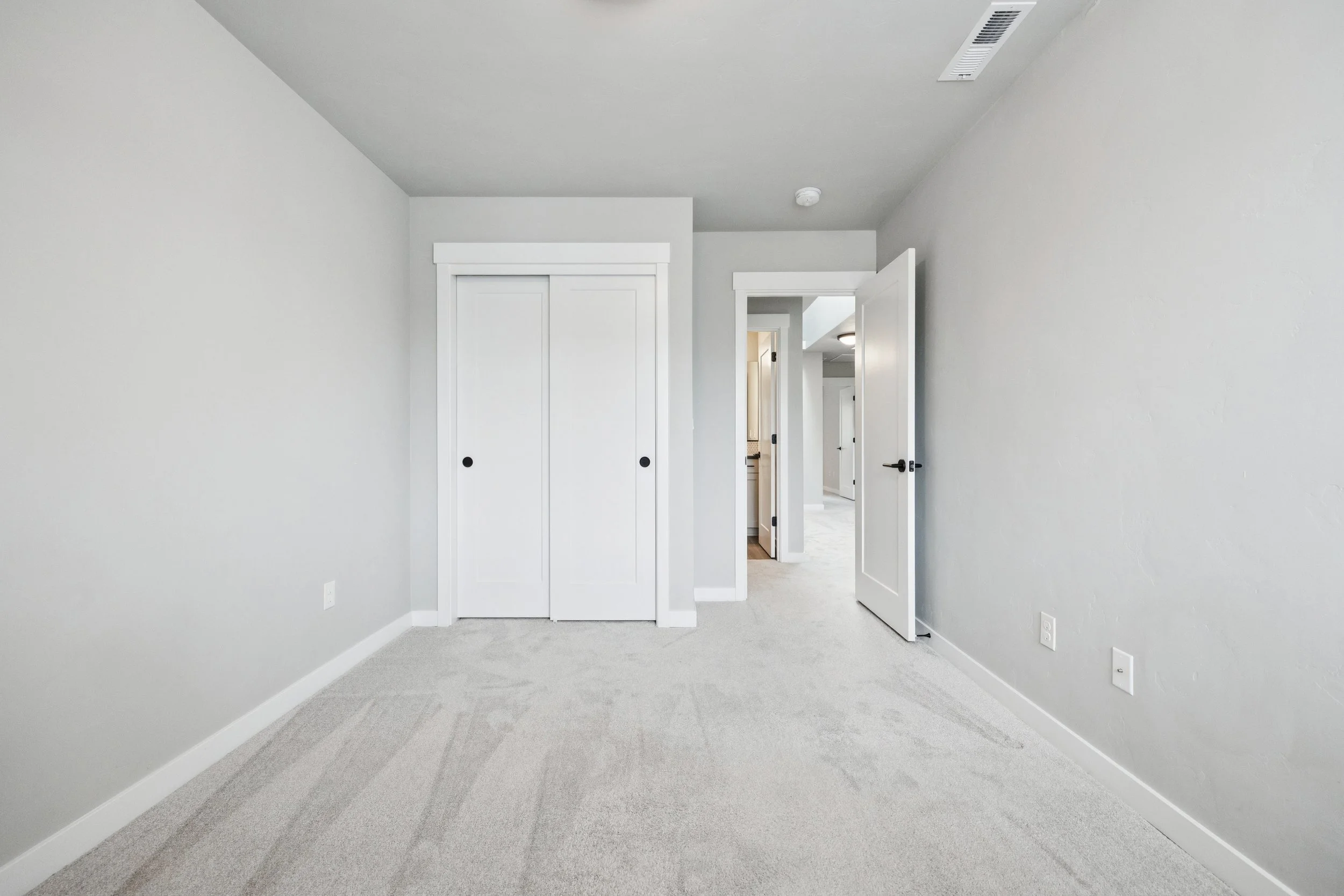 36-SE Vermont St #298, Hillsboro - 20260515 - 171.jpg