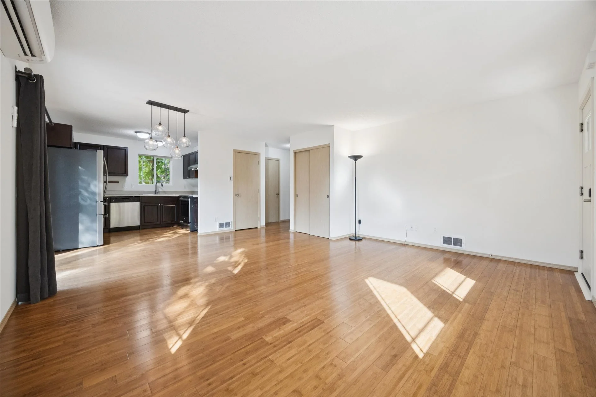 09-SE 76th Ave, Portland - 20261012 - 041.jpg