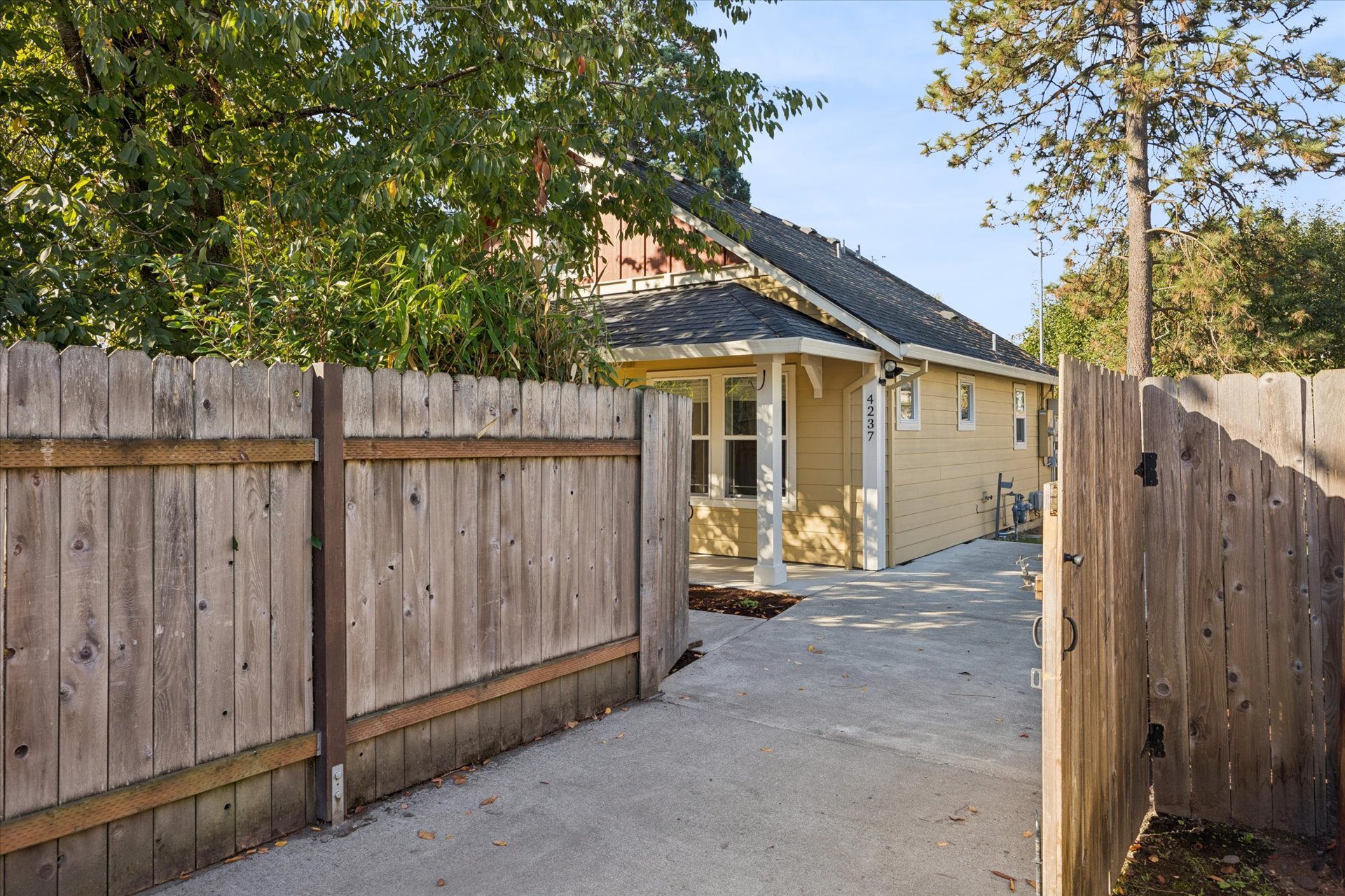 37-SE 76th Ave, Portland - 20261012 - 181.jpg