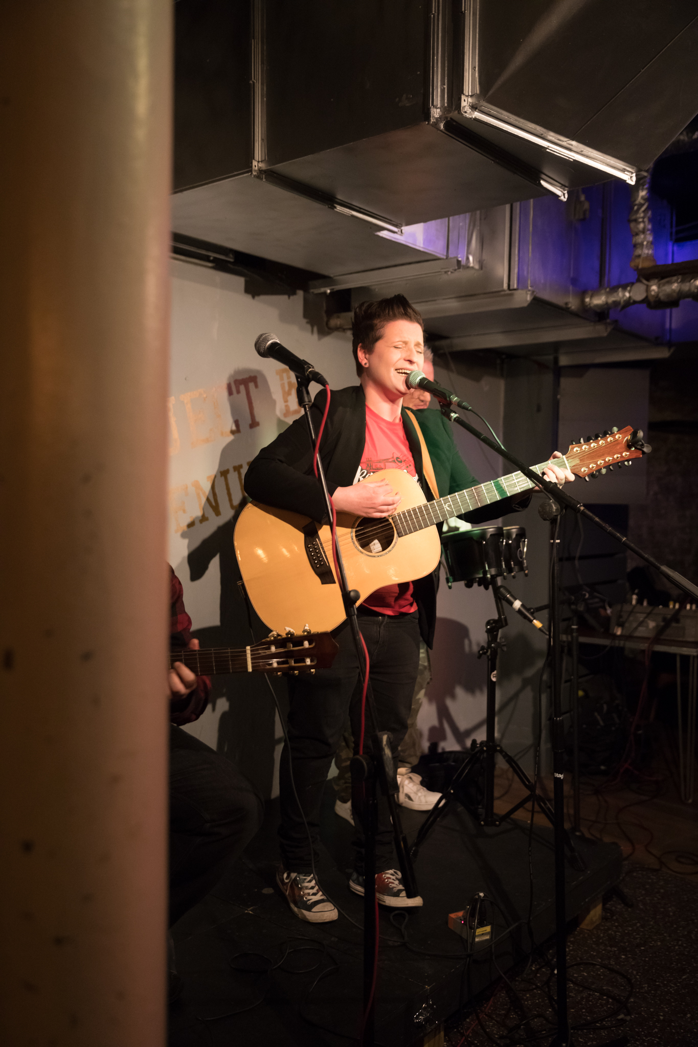 London Open Mic Night Chloe Ray Long Island Photographer-22.jpg