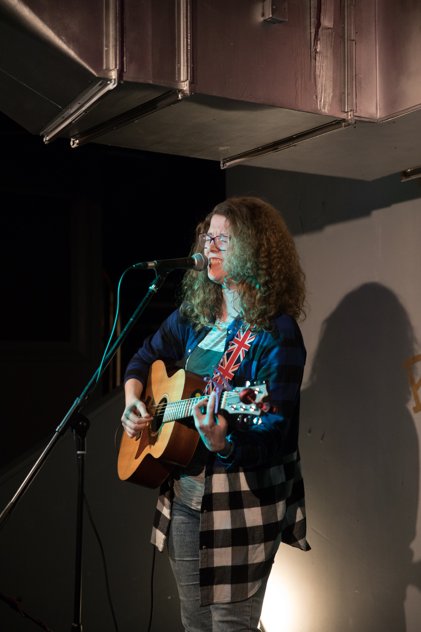 London Open Mic Night Chloe Ray Long Island Photographer-61.jpg