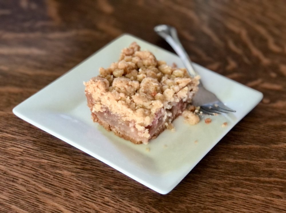 Rhubarb Oat Bars