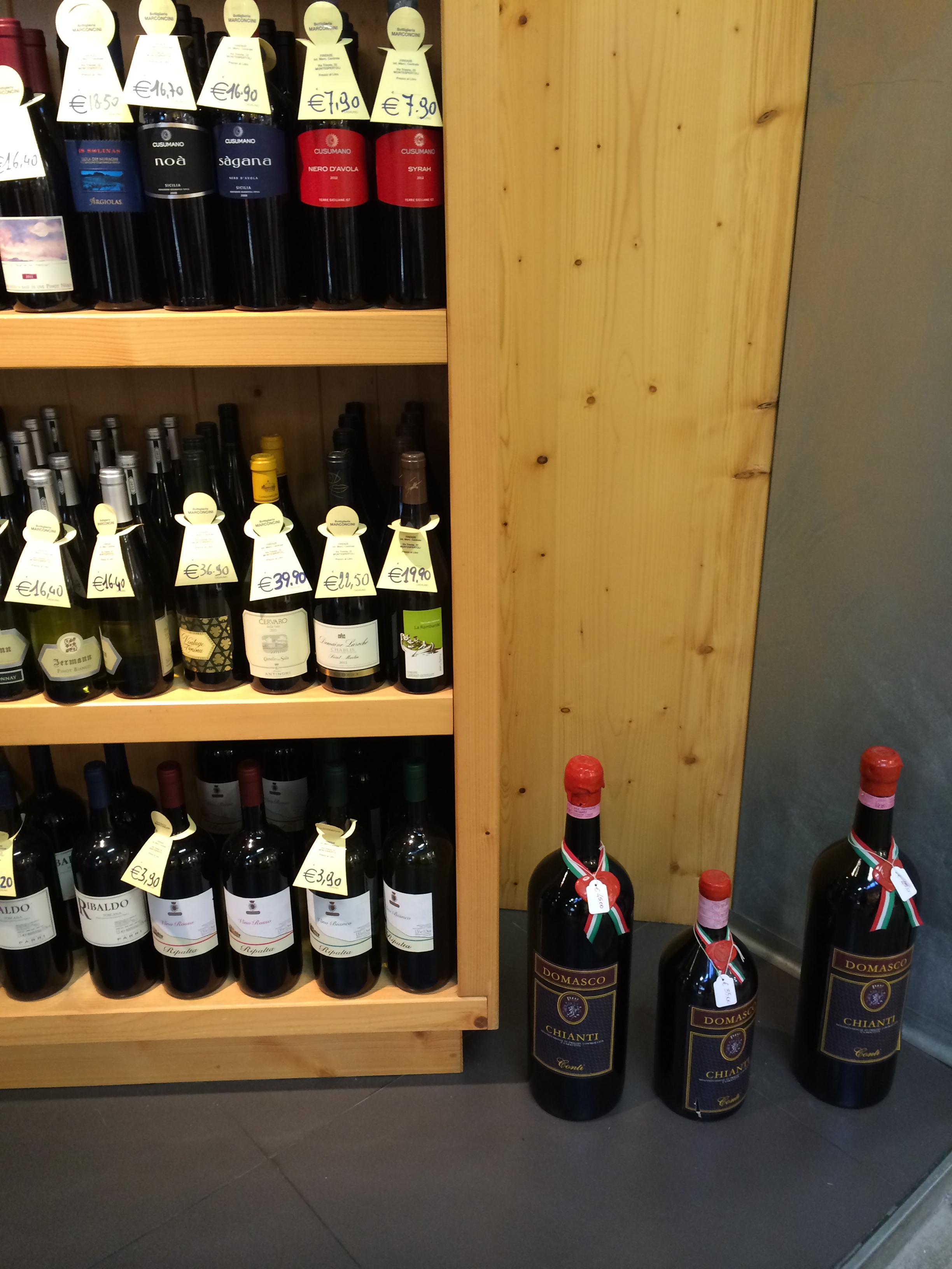 817 Mercato Wine.jpg