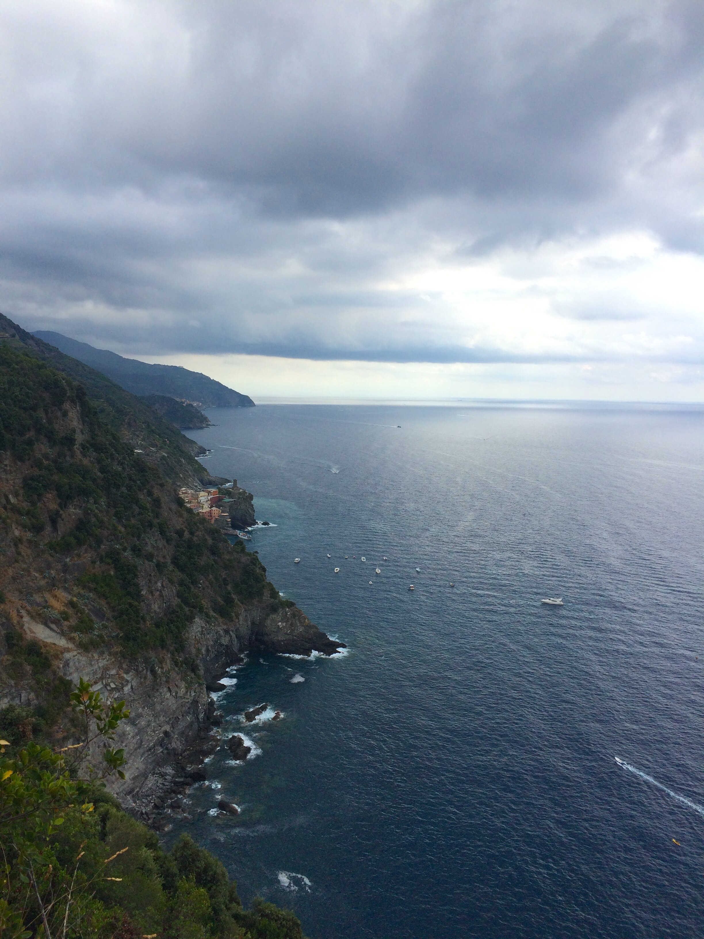 Hike from Monterosso towards Vernazza