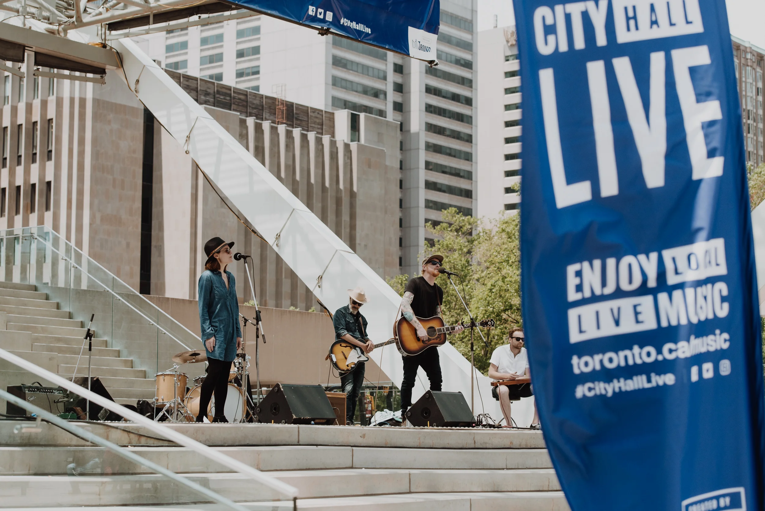 2019-CityHallLive-June12-LeBarons-PhotobyCassandraRudolph-24.jpg
