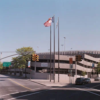 YANKEE STADIUM GARAGE Bronx, New York 1205 Car Spaces