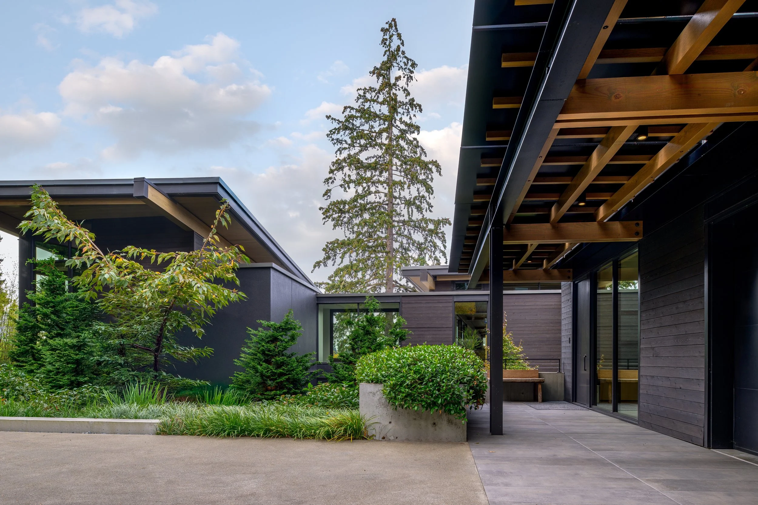  Architect:   Jeff Luth,   Soldano Luth    Contractor:   Toth Construction    Photographer:   Andrew Storey 