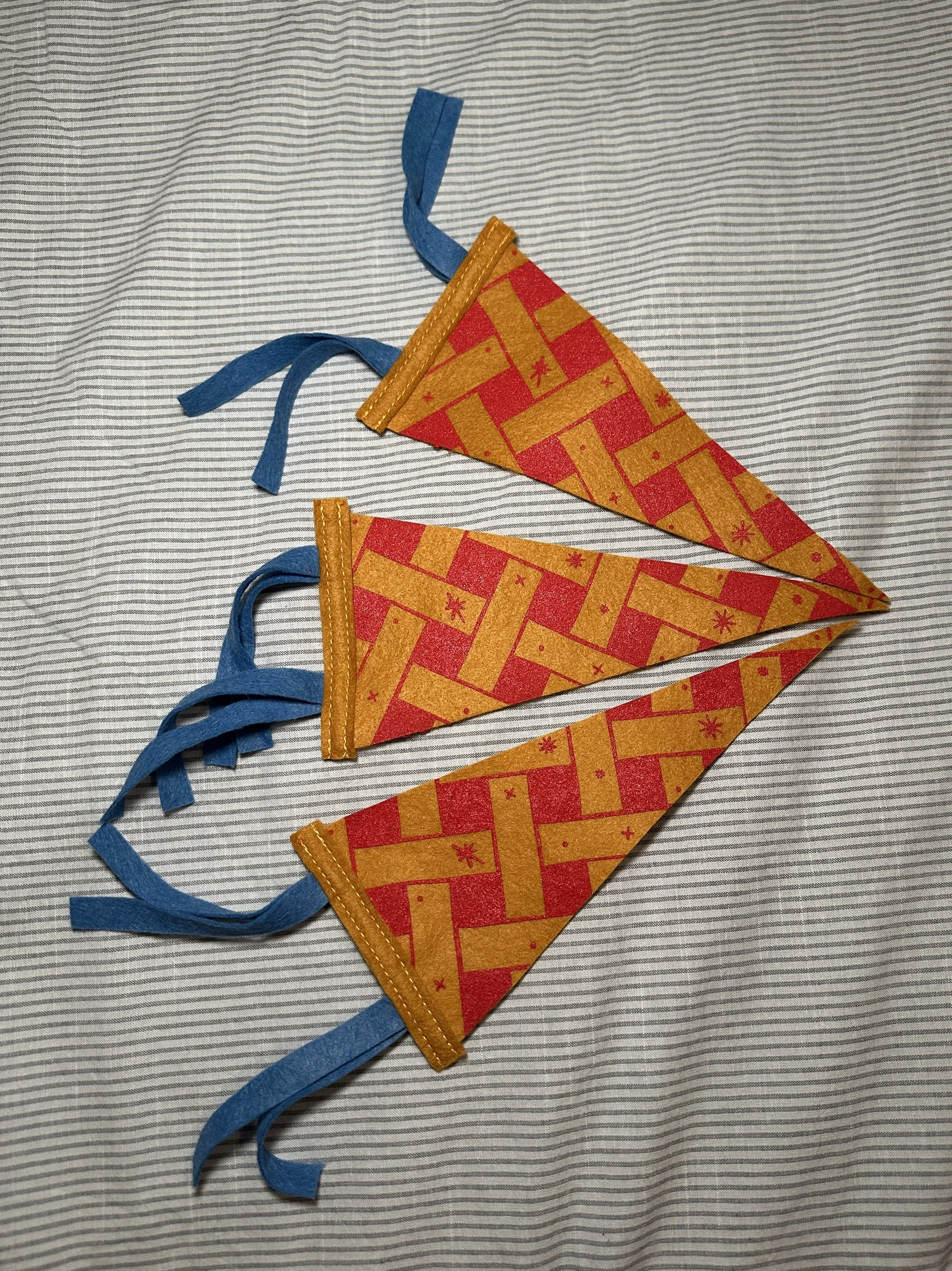 SLICE OF PIE PENNANT