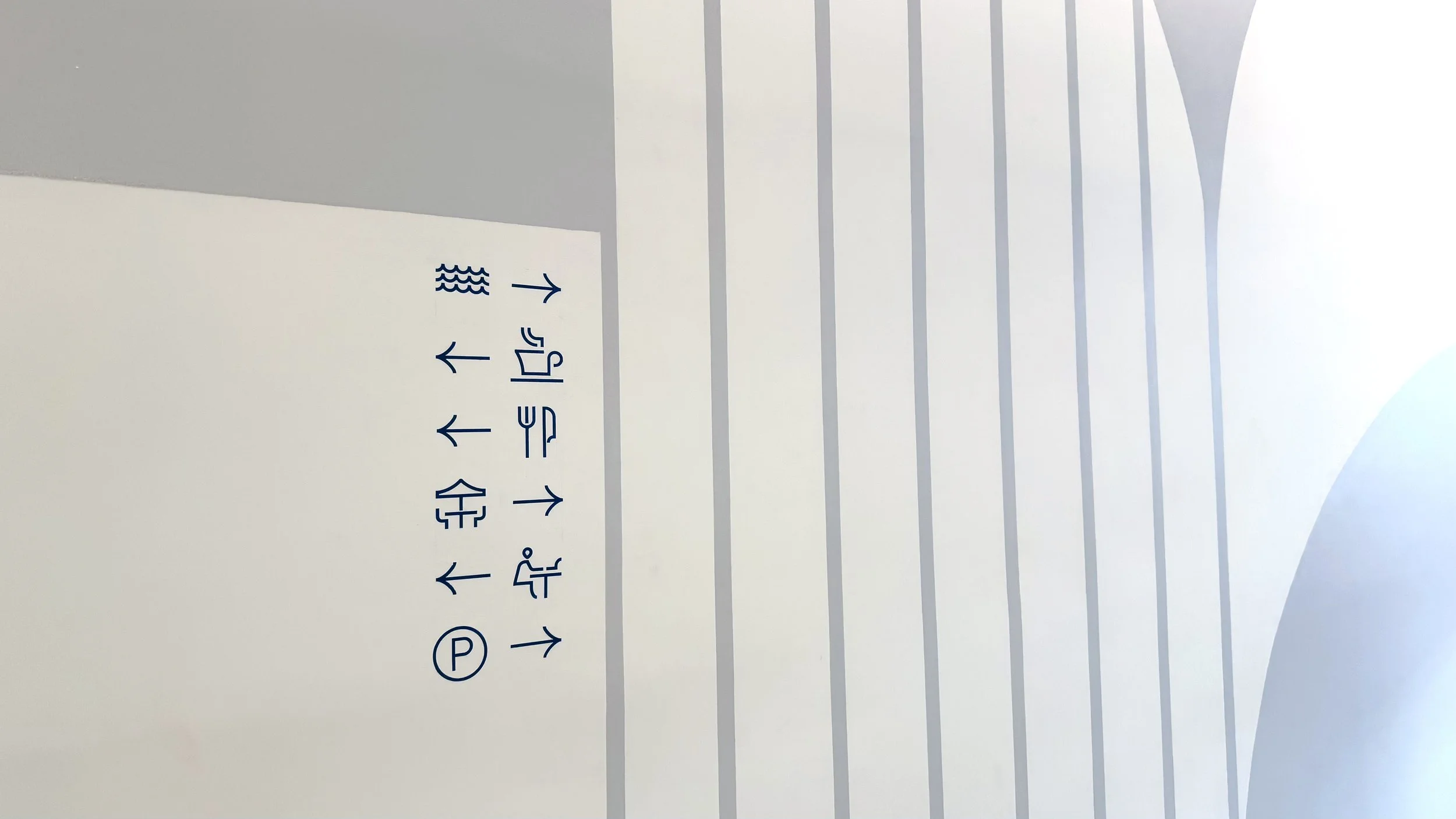 miami wayfinding close up.jpg