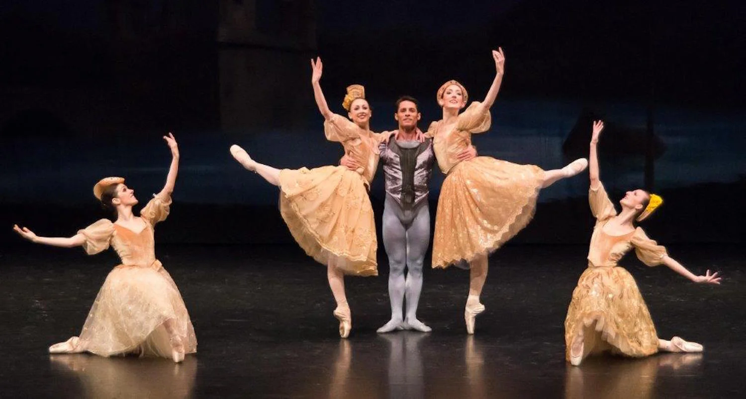 Dennis Nahat's Pas de Cinq Photo: John Gerbetz