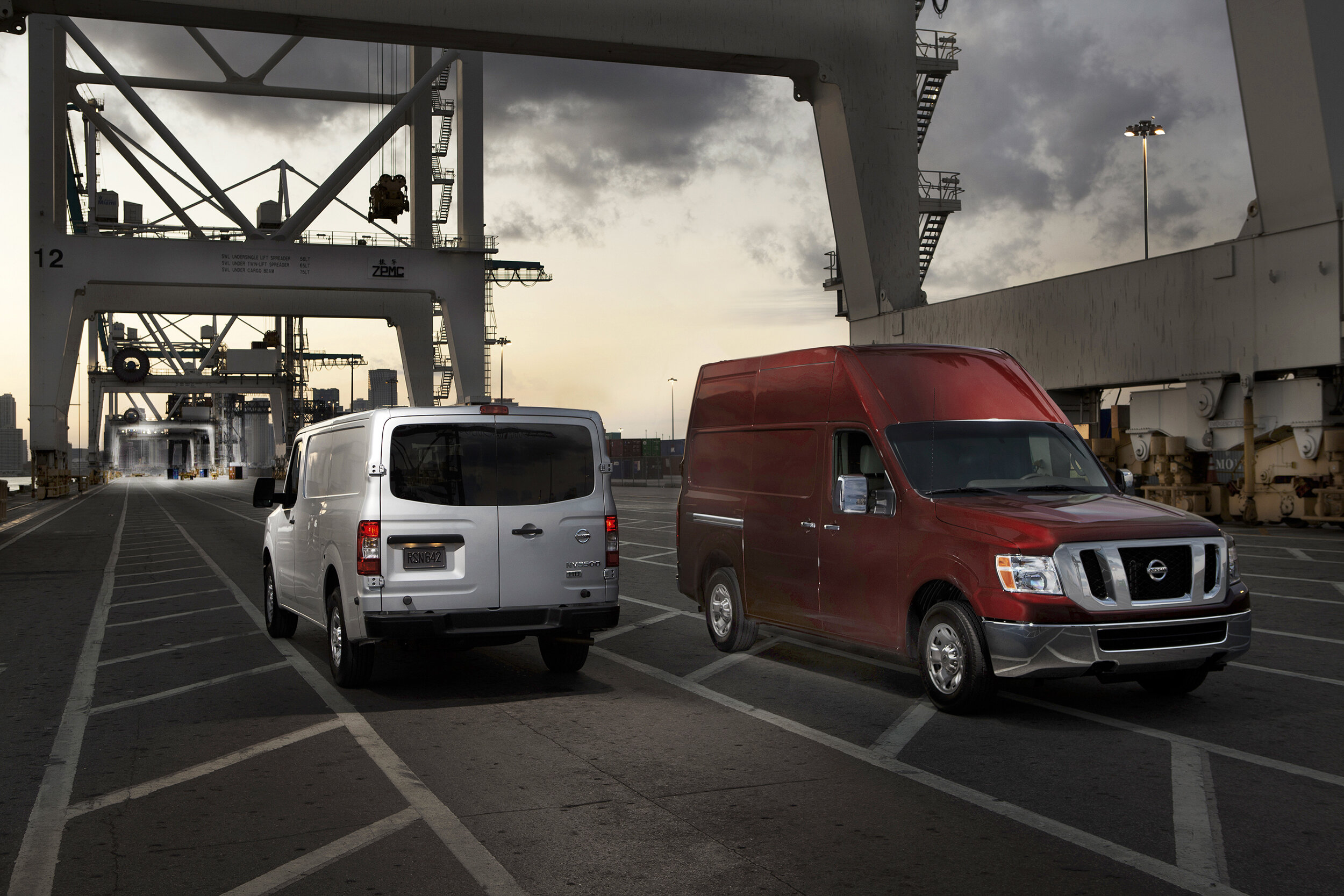 Nissan NV2500 Standard and High Roof. Port of Miami
