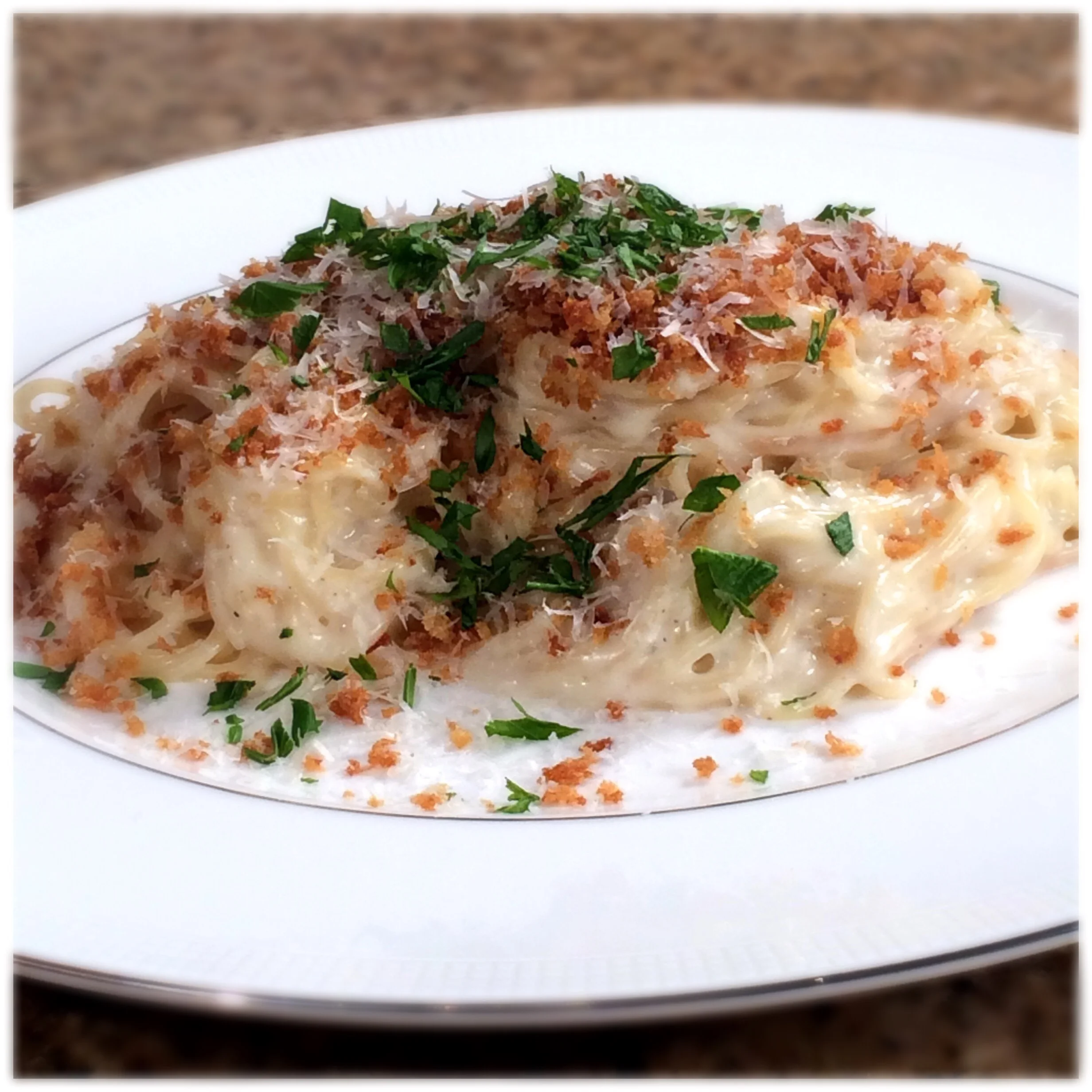 Spaghetti with Gouda Mornay &amp; Toasted Crunchies