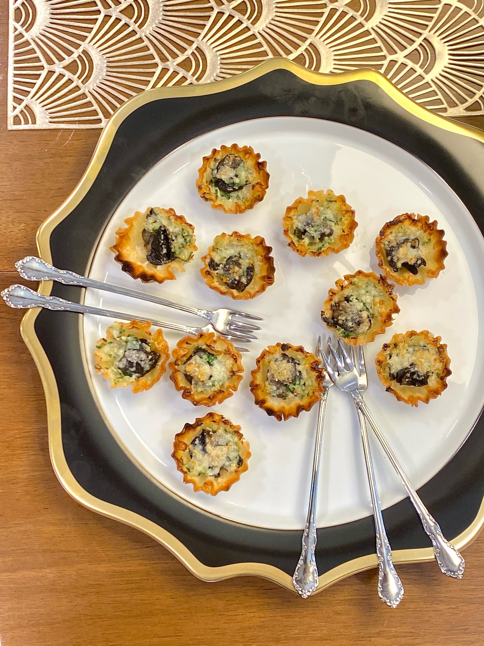 What to Serve with Escargot - The Kitchen Community