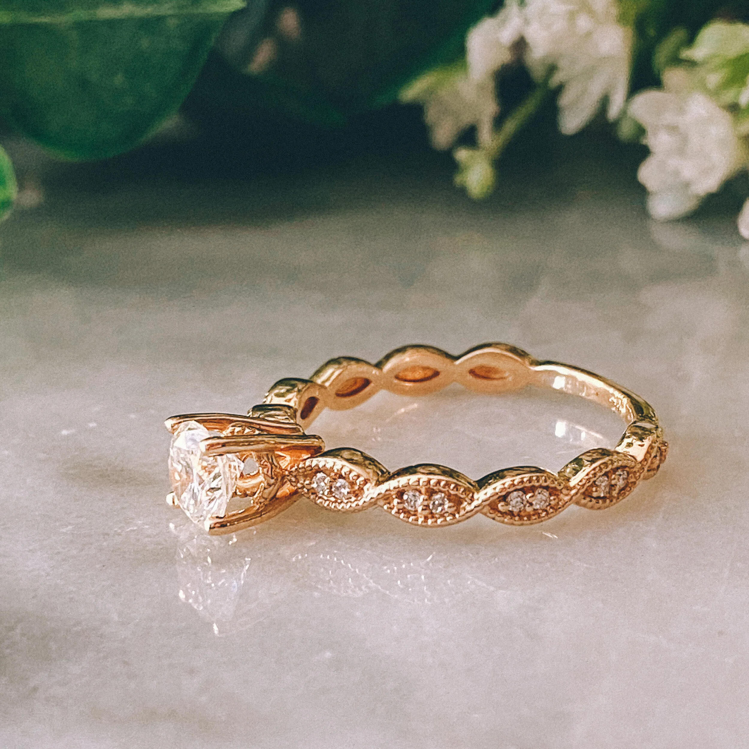 14k Yellow Gold Vintage-Inspired 0.65ct Round Diamond (VS1/I) with 0.10 cttw Diamond Accents (VS/IJ)