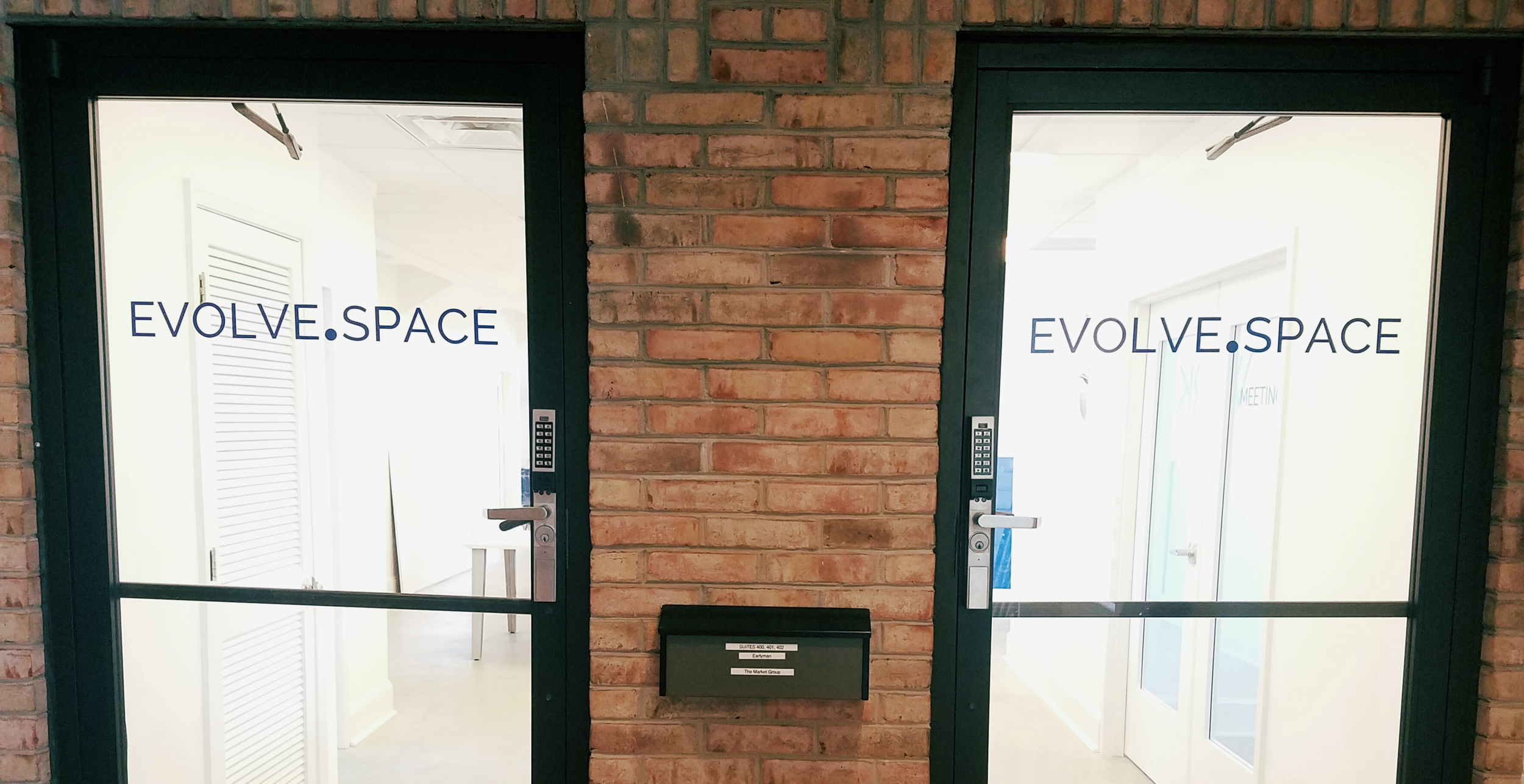 Front Doors and Mailbox cropped.png