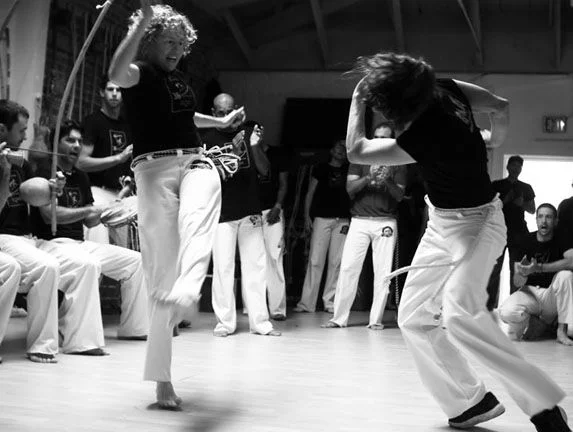 WomenInCapoeira_sm.jpg