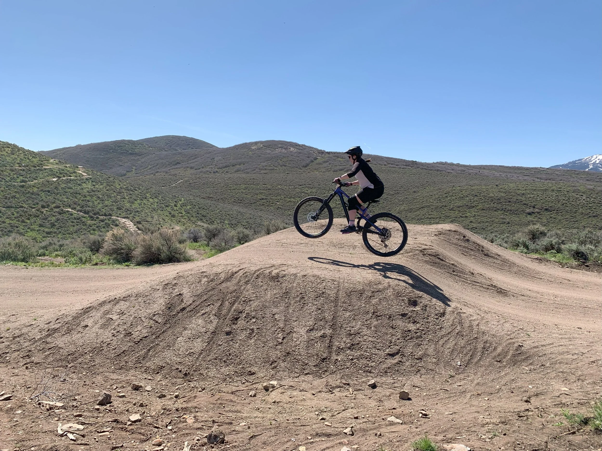 [Clinic-Club Member Only] Intro to Jumps with Susi