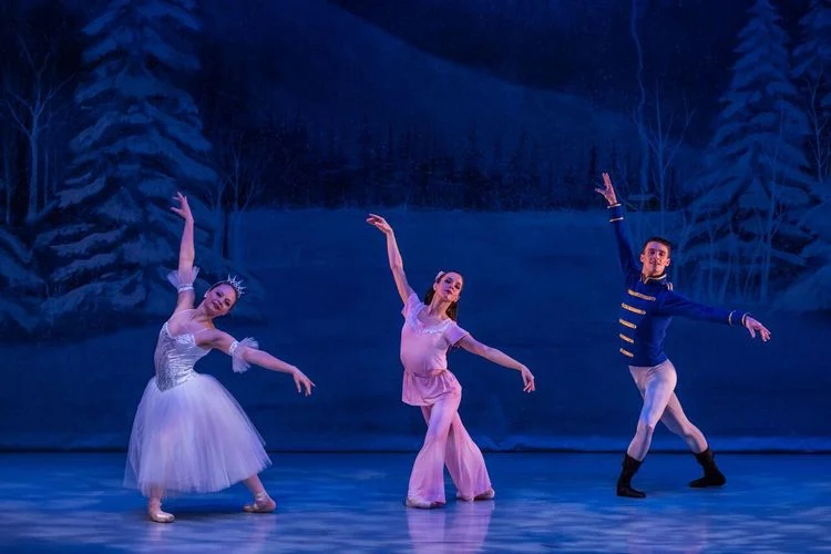 It's a Wonderful Nutcracker for Menlowe Ballet