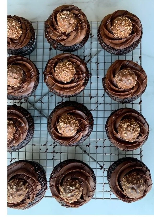 Deluxe Cupcakes (Full &amp; Mini Size)