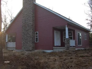 03 - 125 South Street Crivitz Wisconsin Real Estate New Home Cabins Up North Realty.jpg