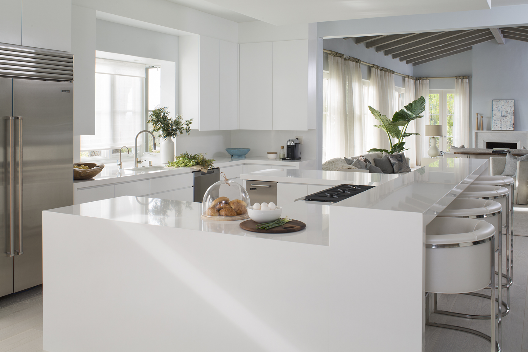 SFA_Bellavista_KitchenToLiving_LR.jpg