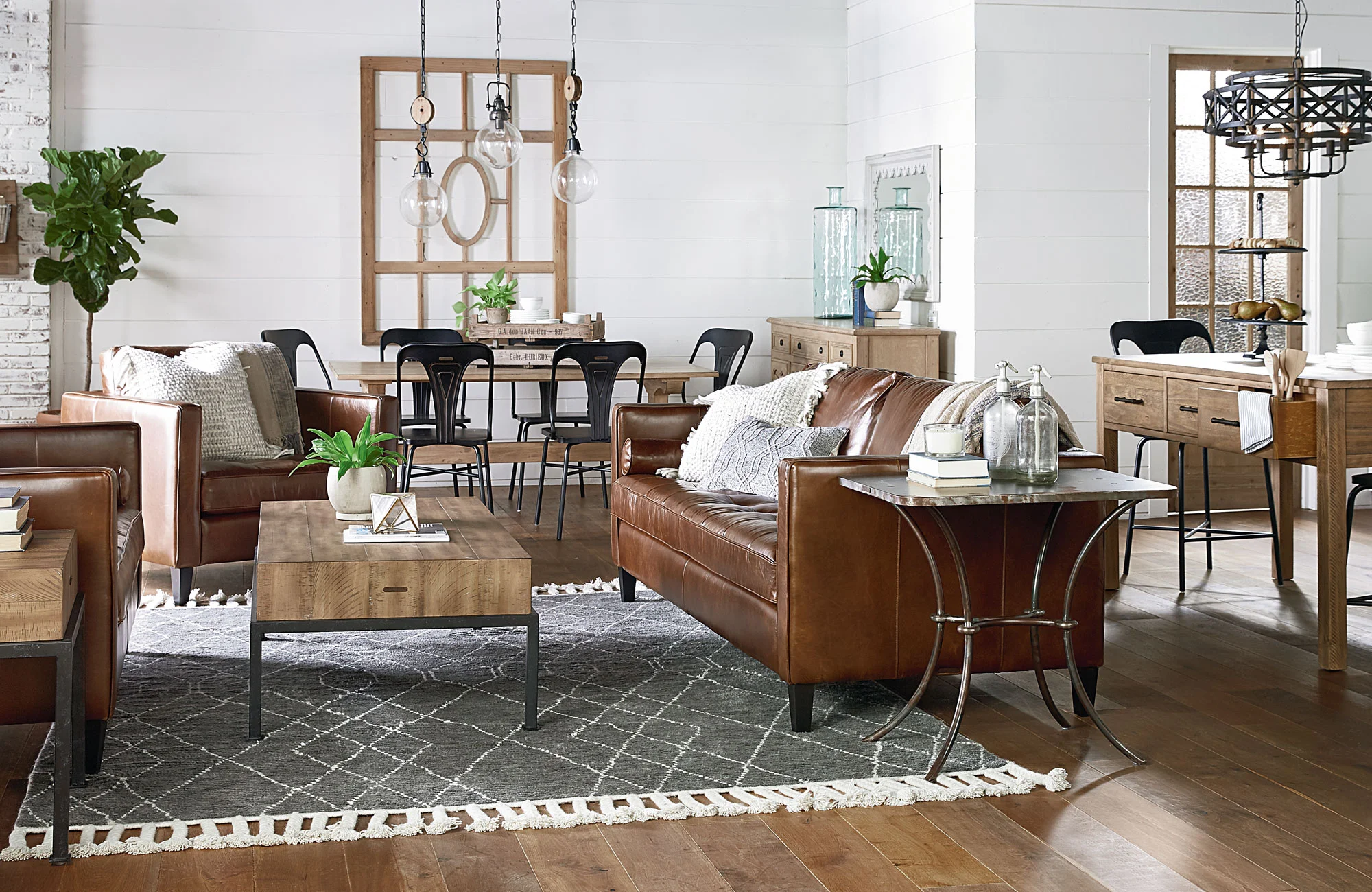 drapper-livingroom.jpg