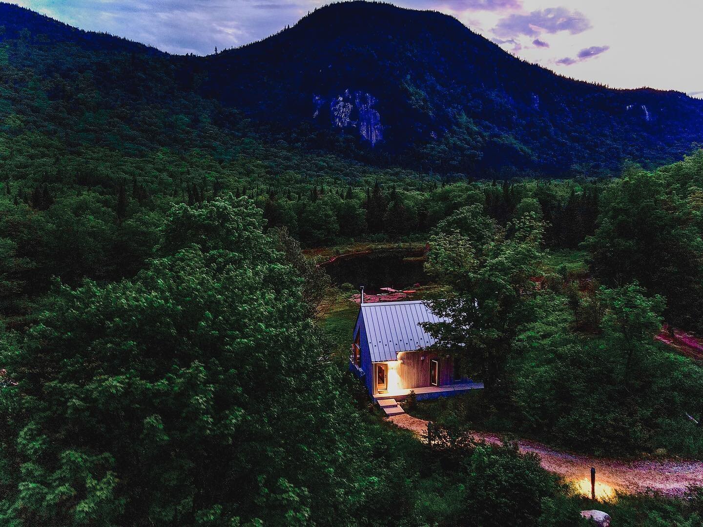 D&egrave;s mon arriv&eacute;e, un sentiment de bien-&ecirc;tre m&rsquo;a envahi. La nature &agrave; l&rsquo;&eacute;tat pure o&ugrave; il fait bon de r&ecirc;vasser 💭.