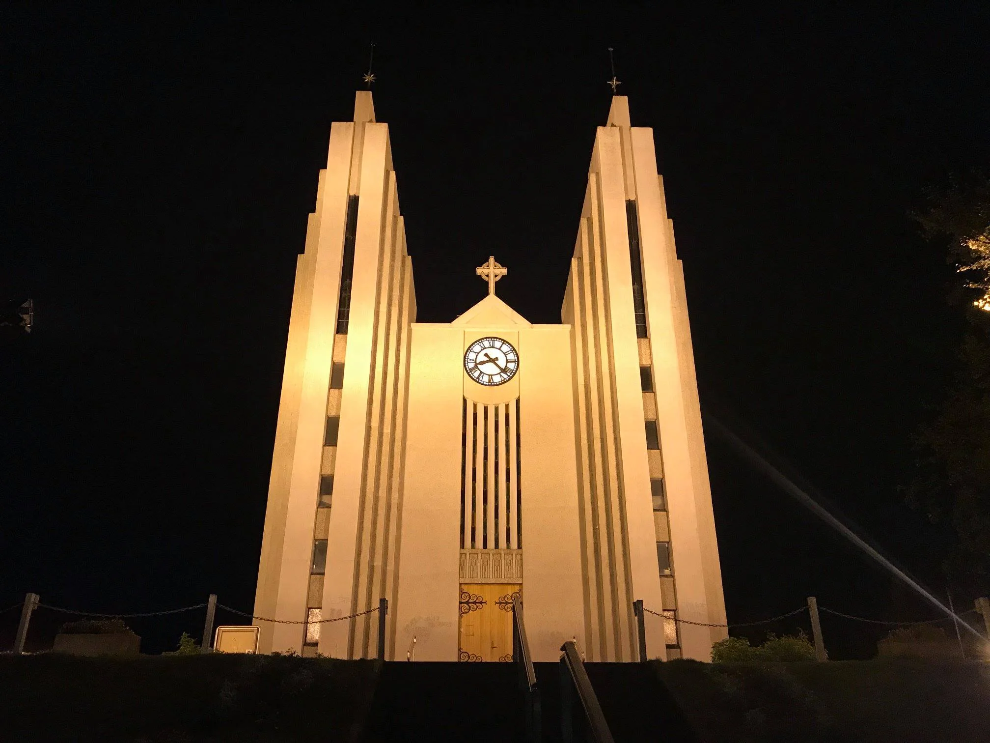 Akureyrarkirkja just after dusk.