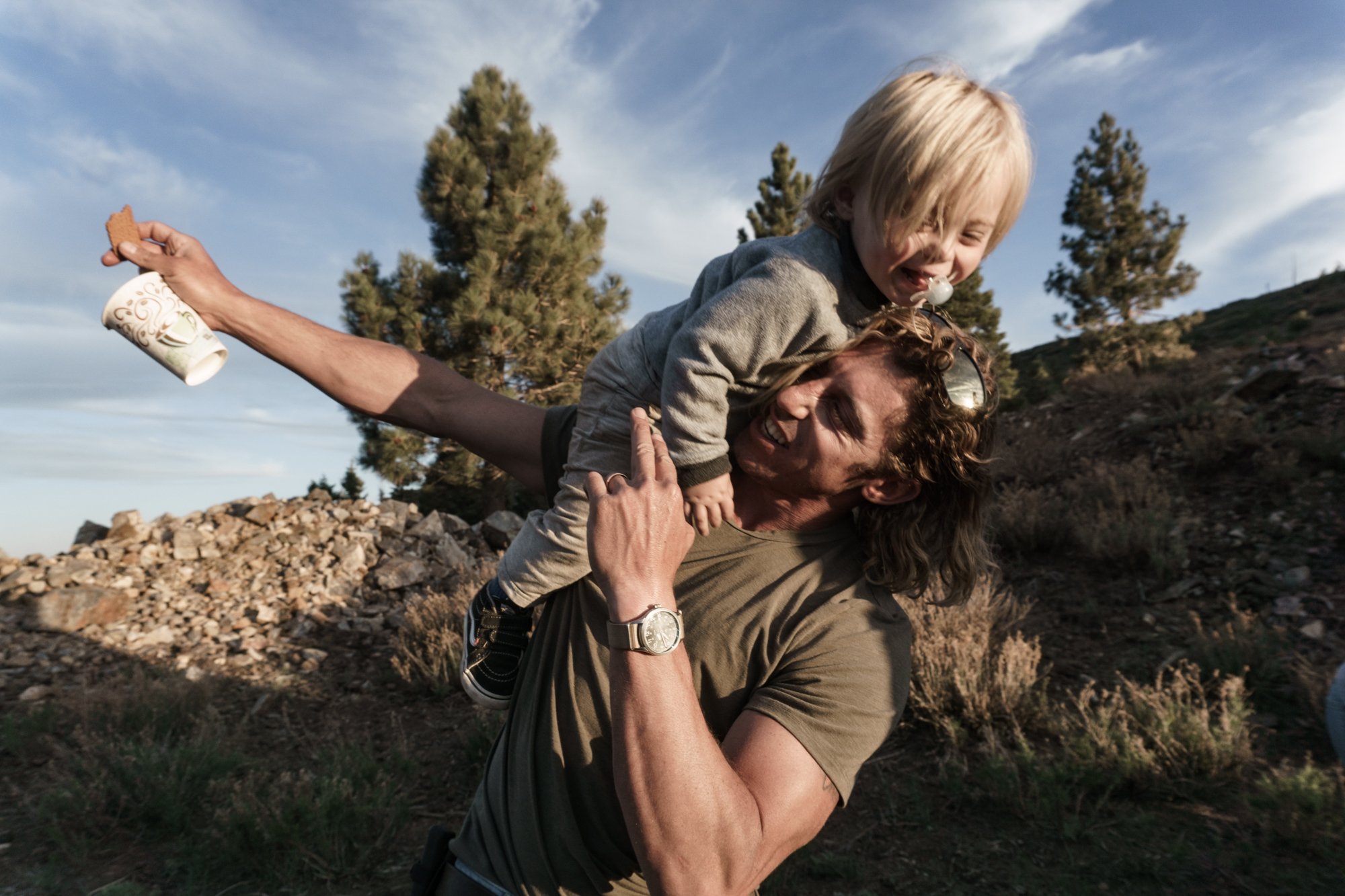 DanSmargPhotography.com-Lifestyle-Portraits-AirBnB-Experience-4x4-Overlanding-Adventure-Inyo-National-Forest-09.jpg
