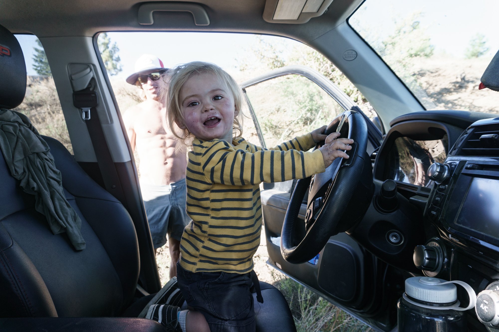 DanSmargPhotography.com-Lifestyle-Portraits-AirBnB-Experience-4x4-Overlanding-Adventure-Inyo-National-Forest-35.jpg