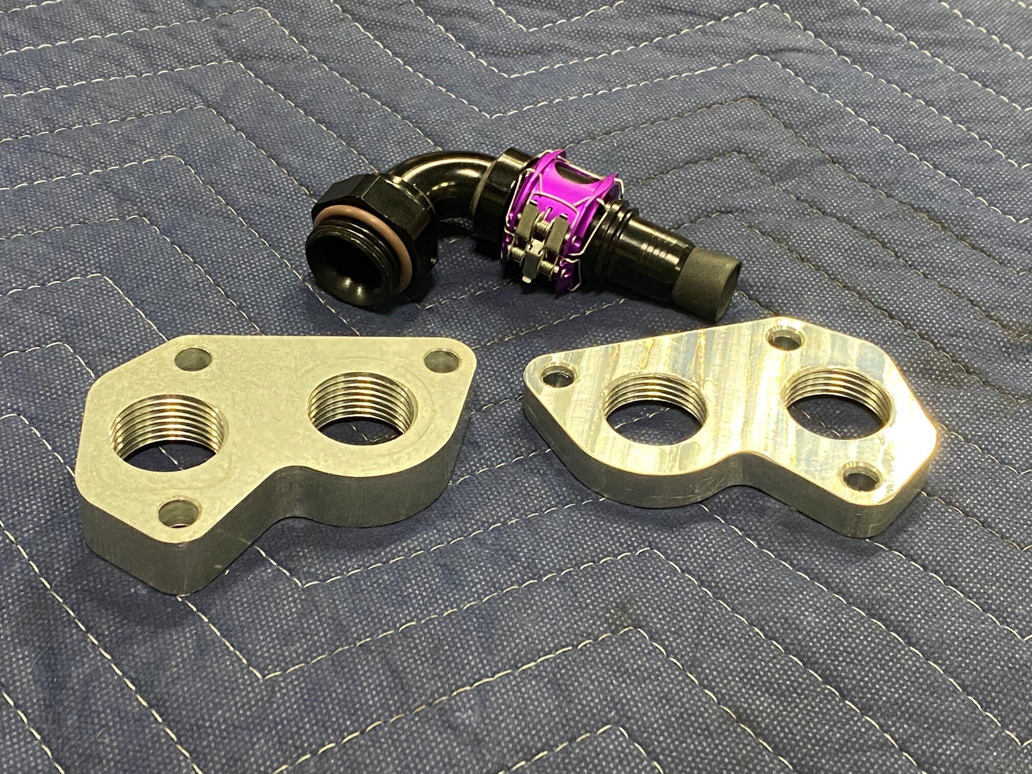 Moroso Chrysler 273-360 Remote Water Pump Adapter Kit (Requires Two -12An Male Fittings) main image 0