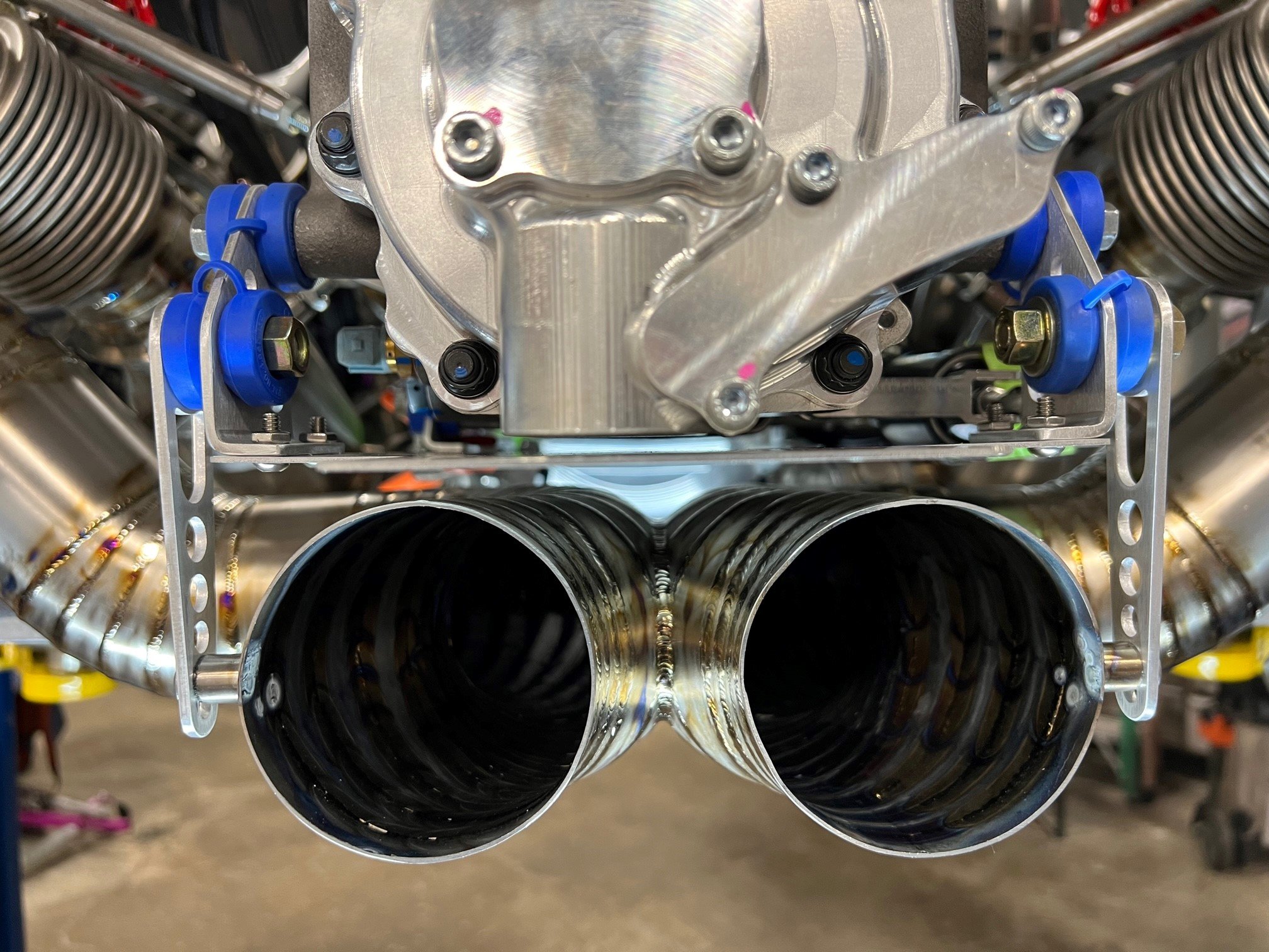 X-Pipe Hanger 05.jpg