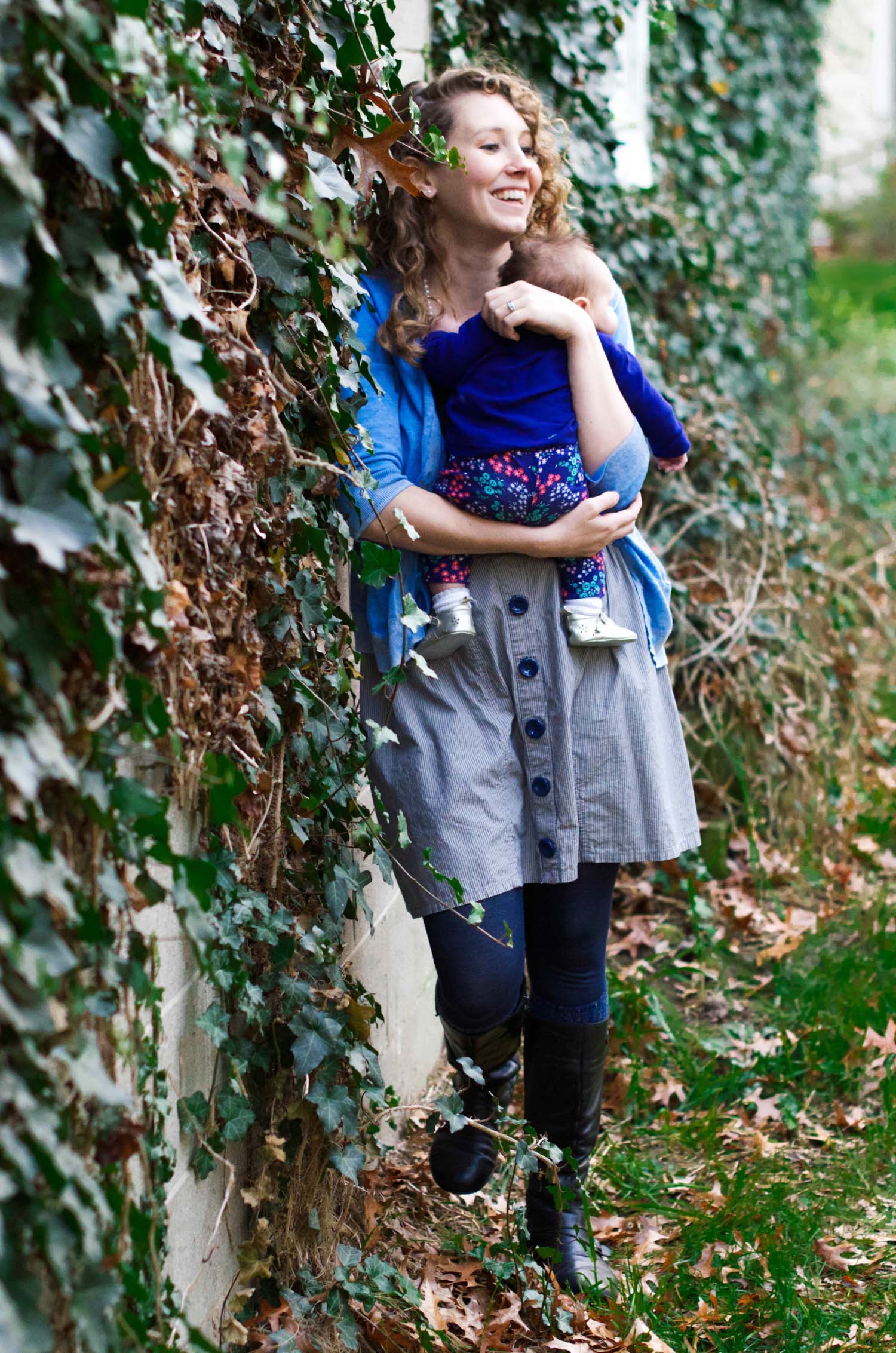 Again We Say Rejoice Photography - Backyard Lifestyle Family Session (15 of 17).jpg