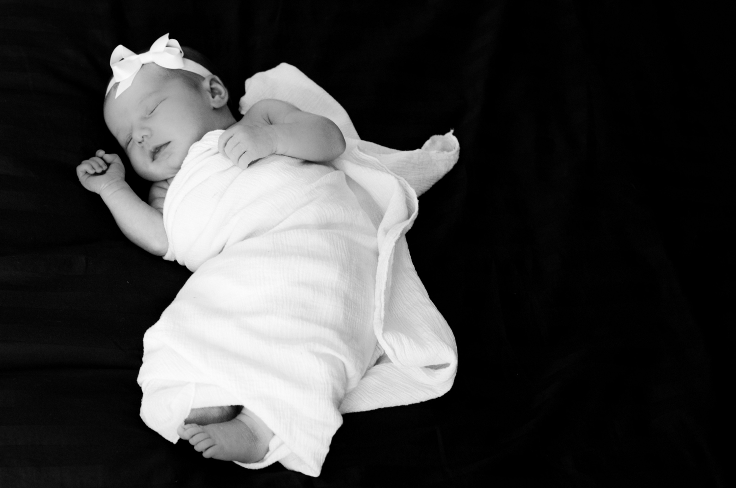 Newborn In-Home Photography Session (17 of 18).jpg