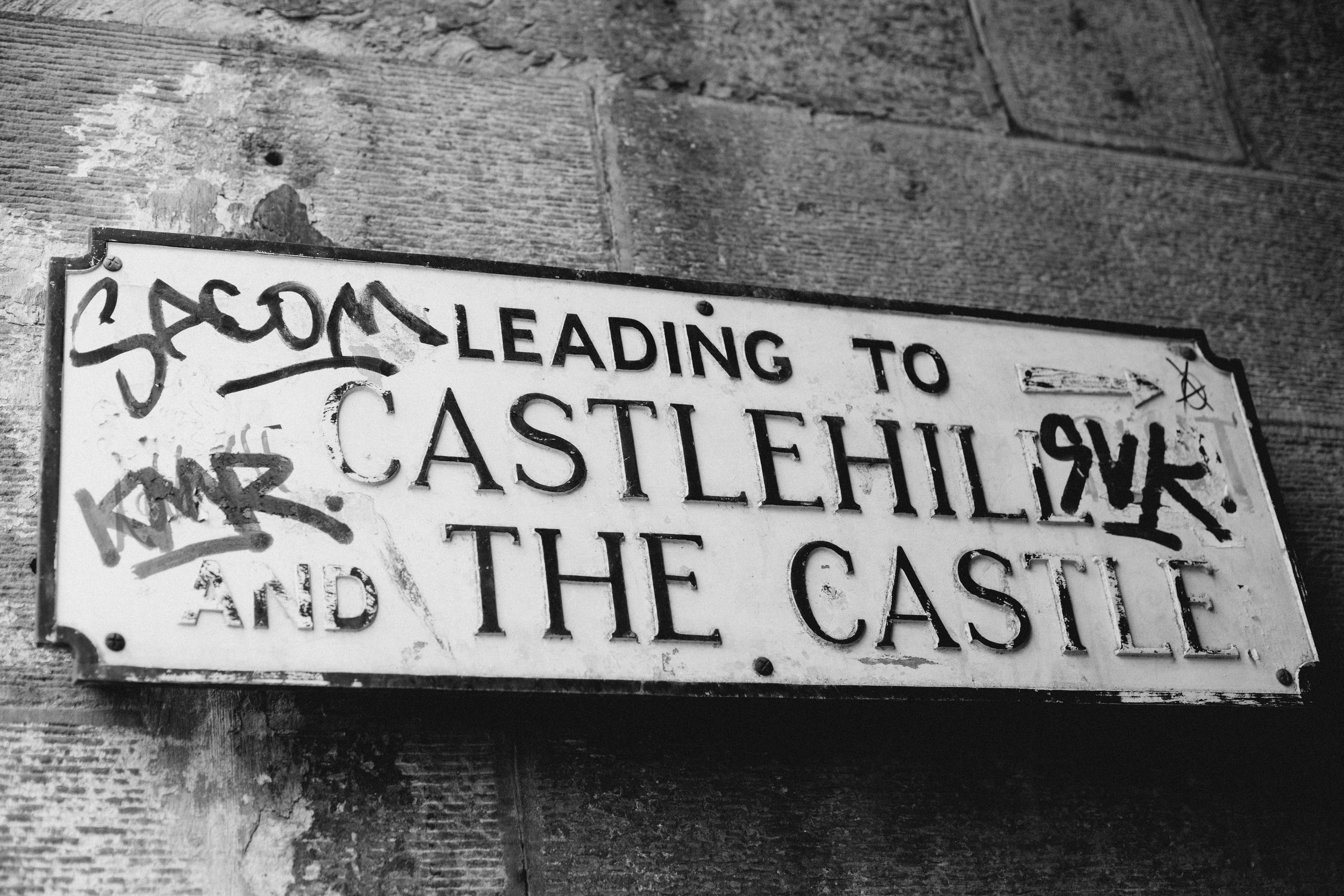 Edinburgh Castle Sign (1 of 1).jpg