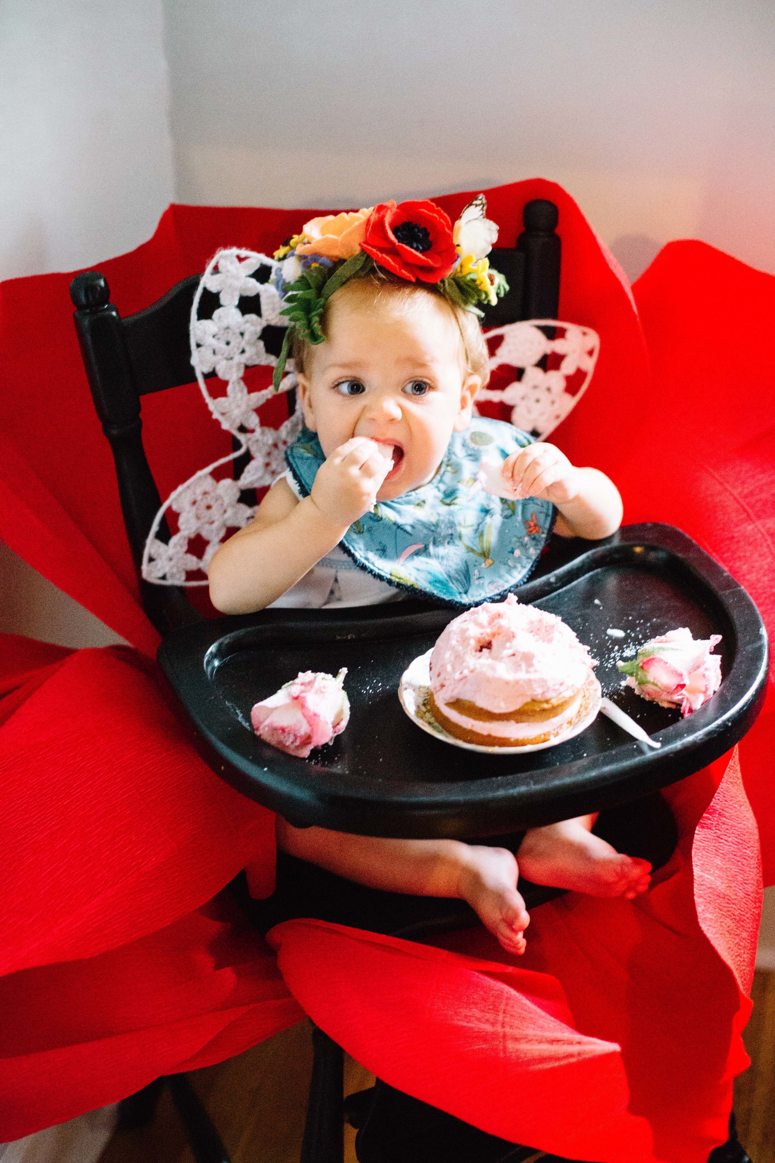 One Year Old Girl Thumbelina Party (18 of 45).jpg