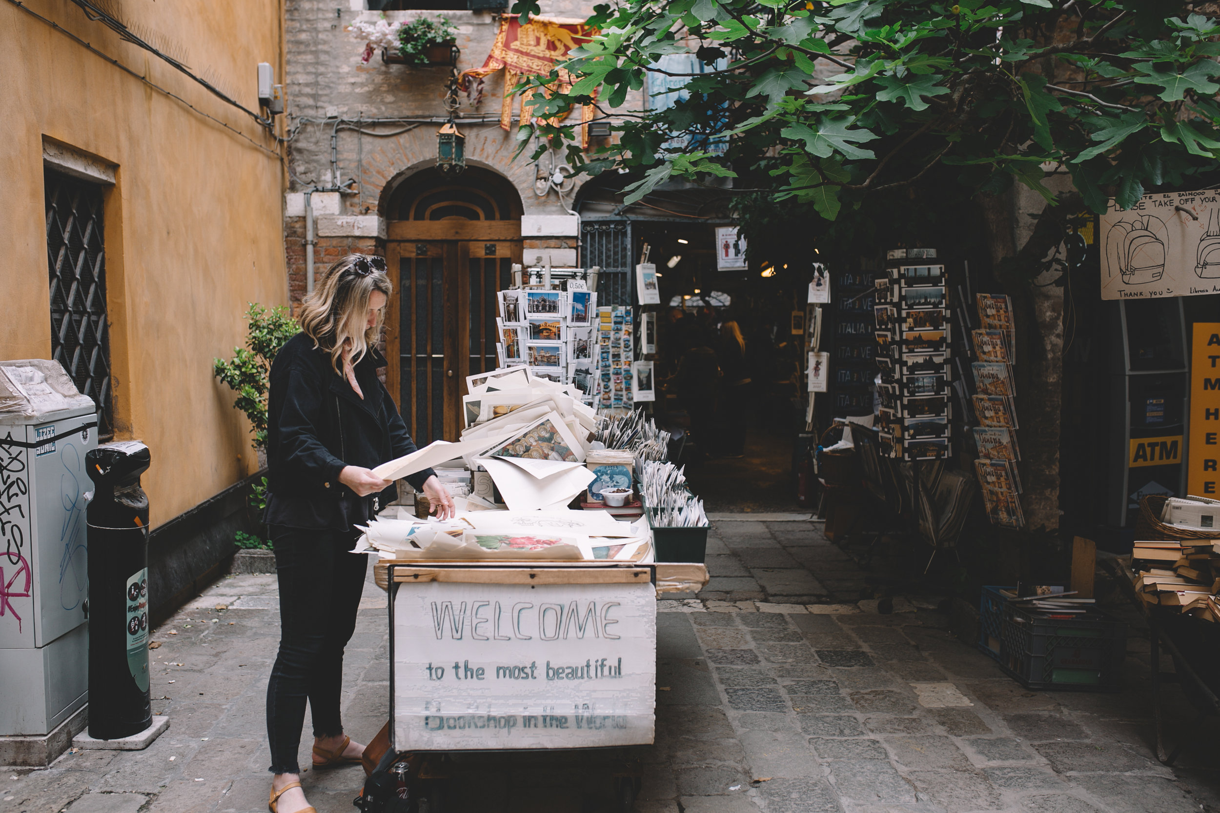 Blog Venice Italy Libreria Acqua Alta (8 of 10).jpg