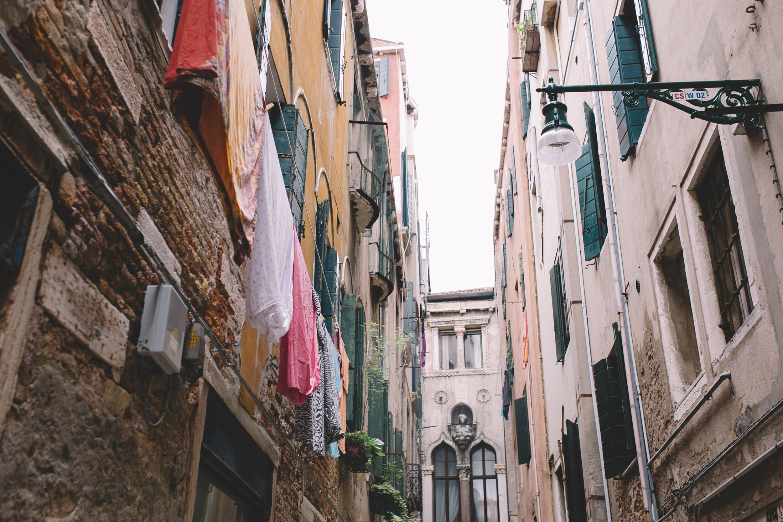 Blog Venice Italy Streets with Laundry  (5 of 5).jpg