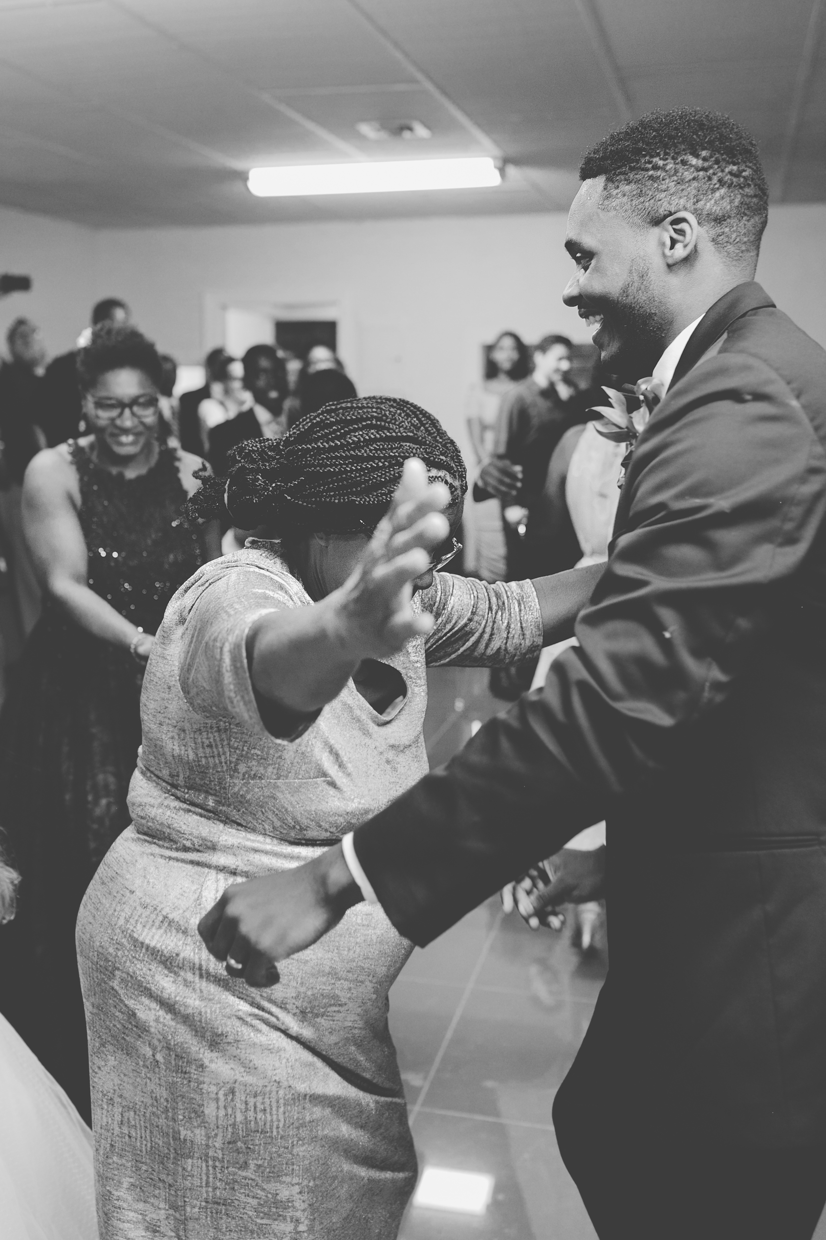 BLOG Dancing Wedding  (74 of 46).jpg