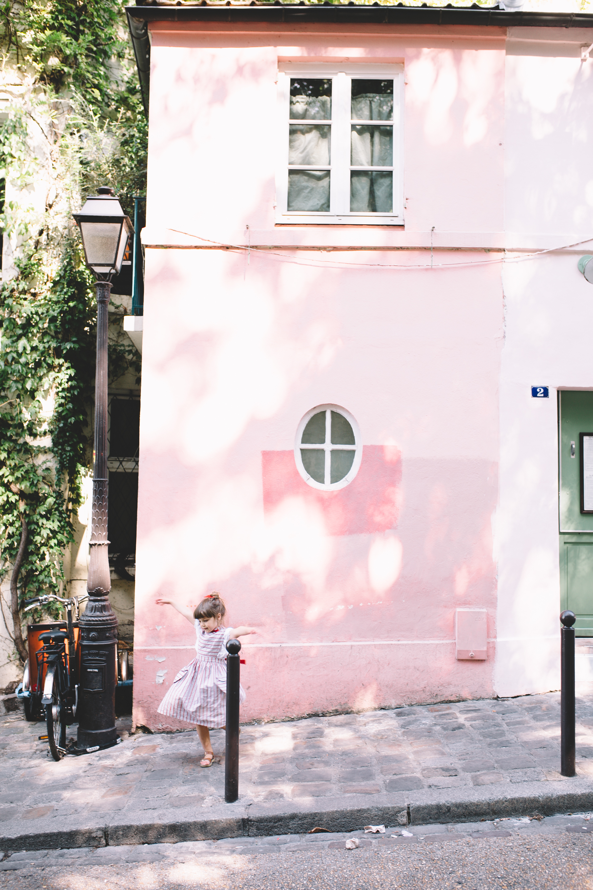 Montmartre La Maison Rose, Sacre-Coeur (46 of 52).jpg