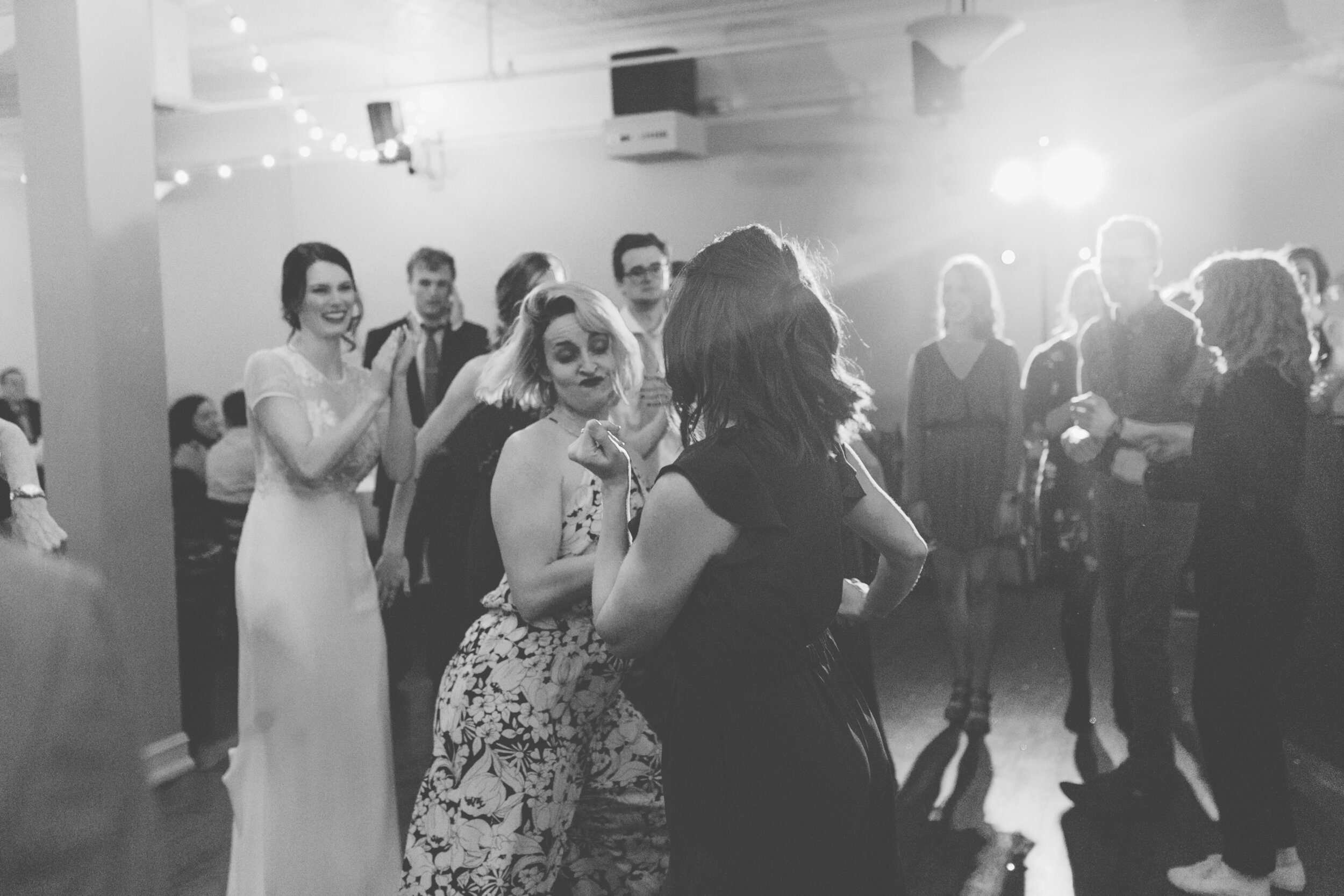 Reception Dancing - Again We Say Rejoice Photography (41 of 66).jpg