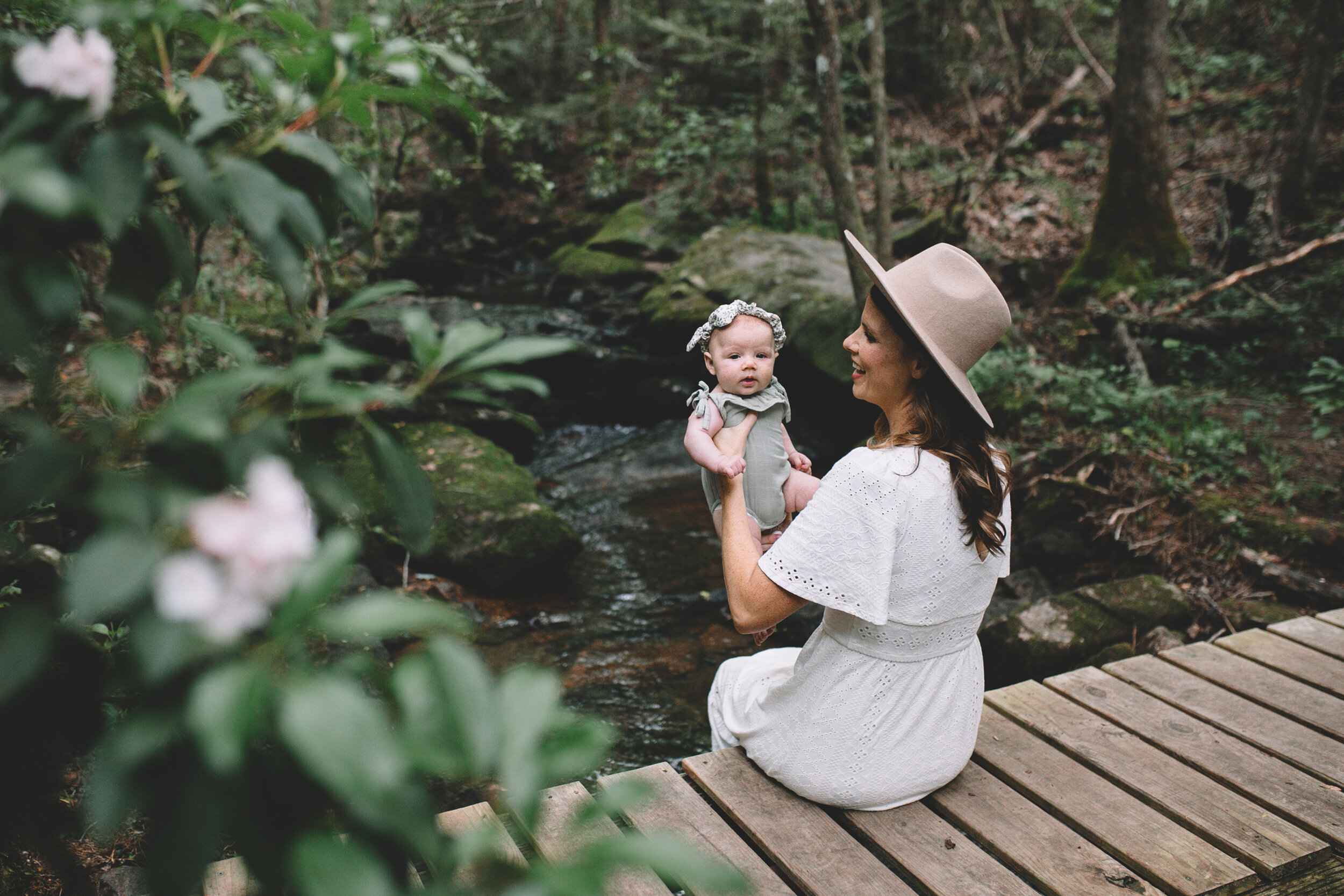 Tennessee Waterfall Newborn Photographs (21 of 44).jpg