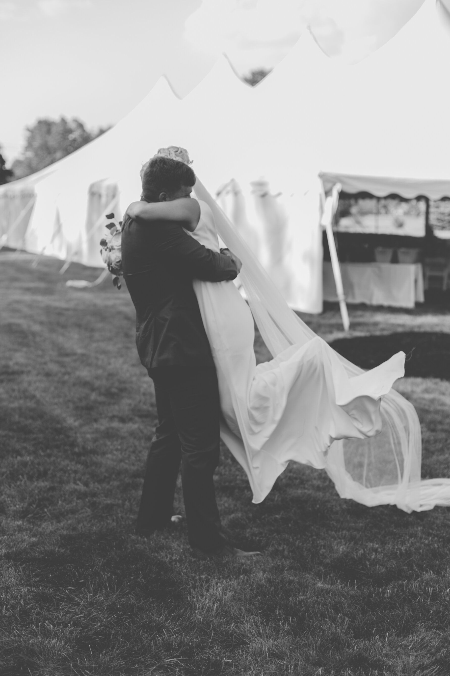 Matt + McKenah Fishers, IN Backyard Wedding Ceremony Celebrations (23 of 31).jpg