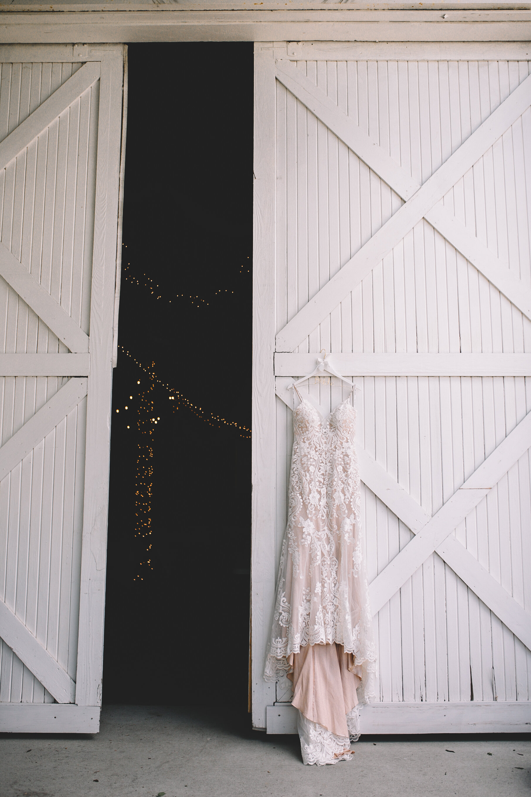 Bride Getting Ready Photos Indiana (26 of 38).jpg