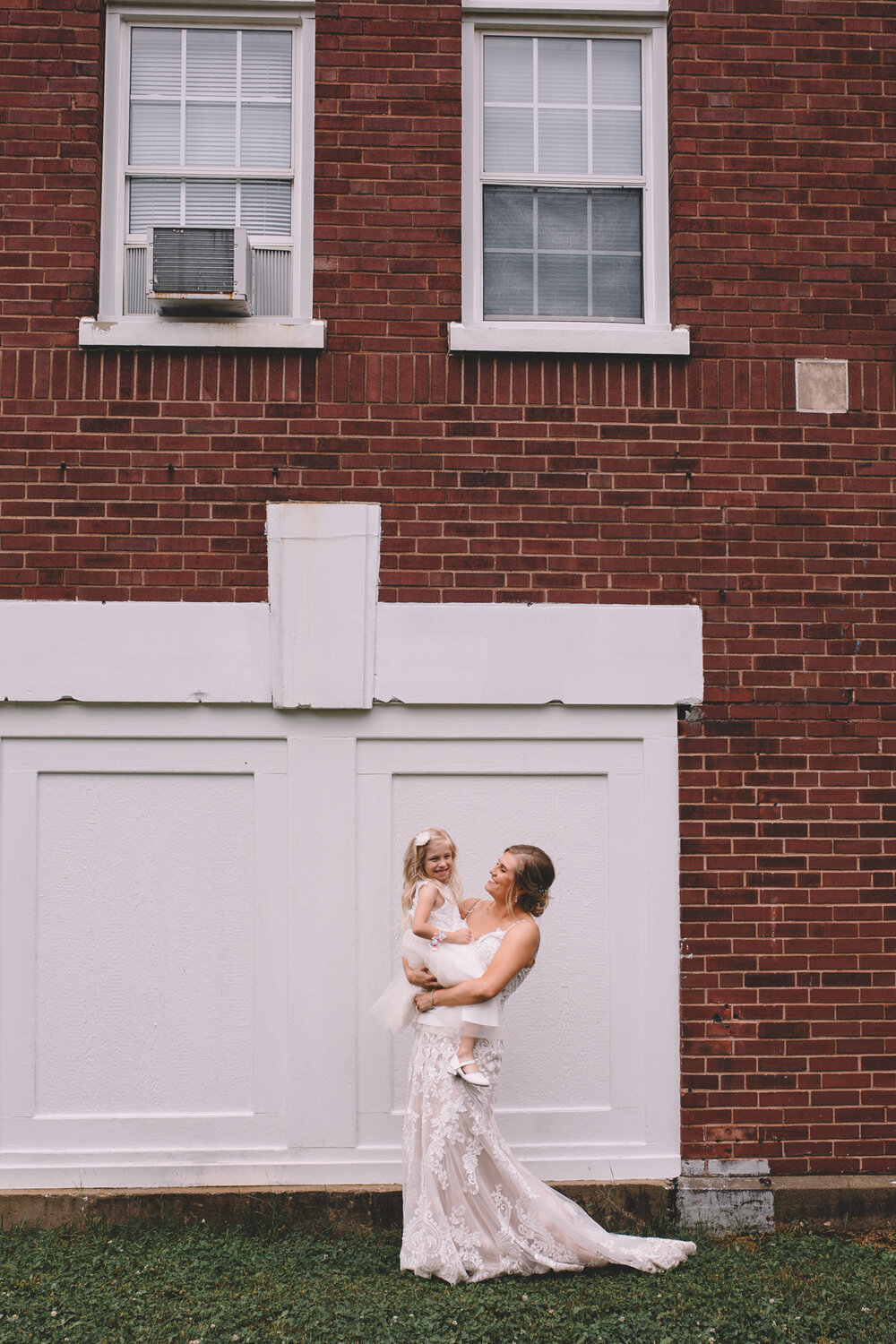 Bride and Groom Portraits Again We Say Rejoice Photography (5 of 36).jpg